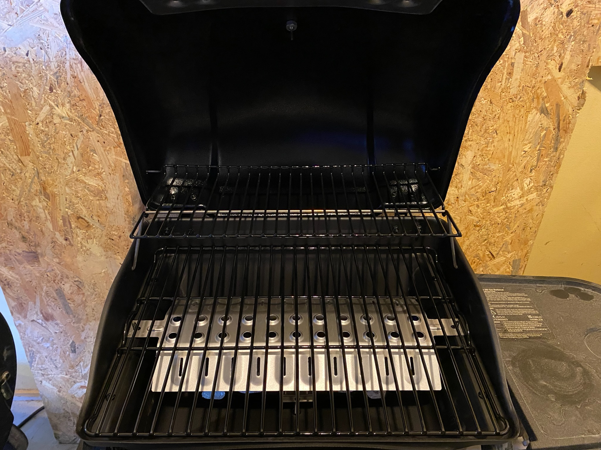 SELT / SOLD Gasgrill Omega 200 Outback (ónotað) 4