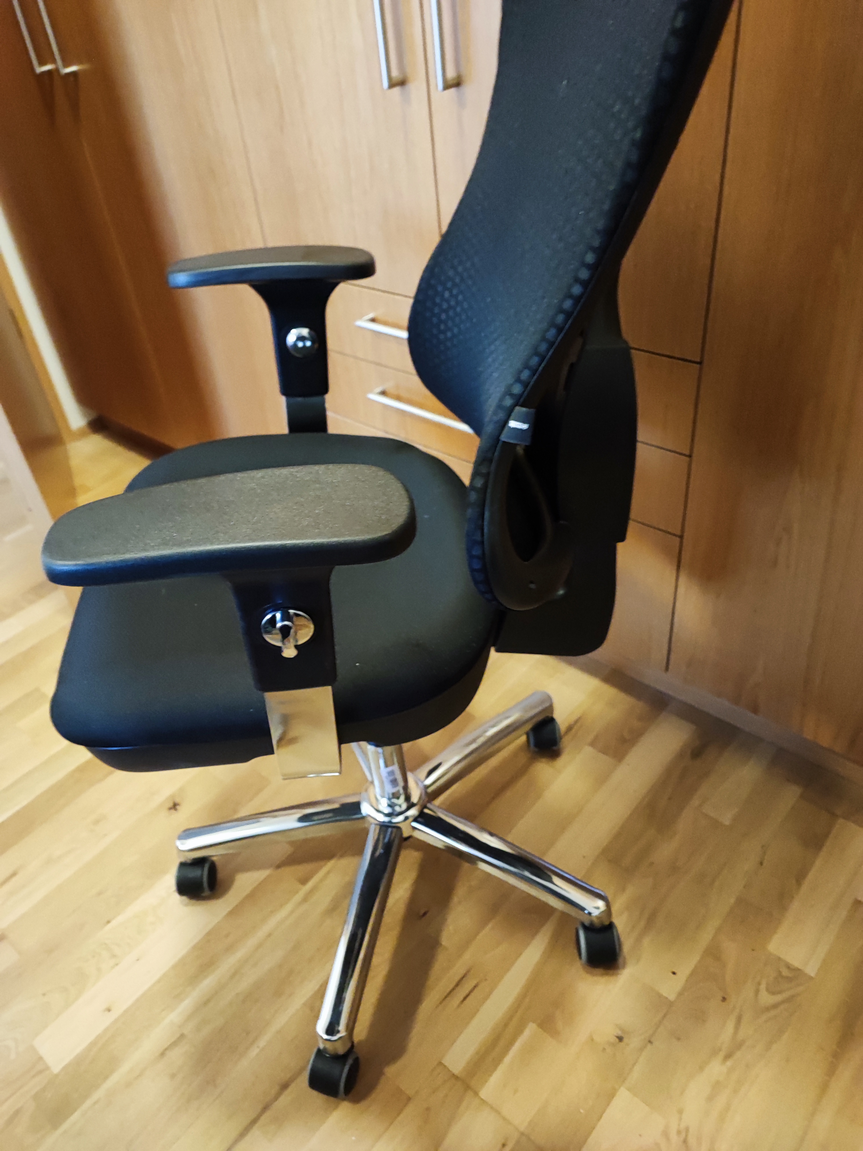 SELT / SOLD Topstar P90 skrifstofustóll með netabaki frá Hirzlunni (2 stk.) 5