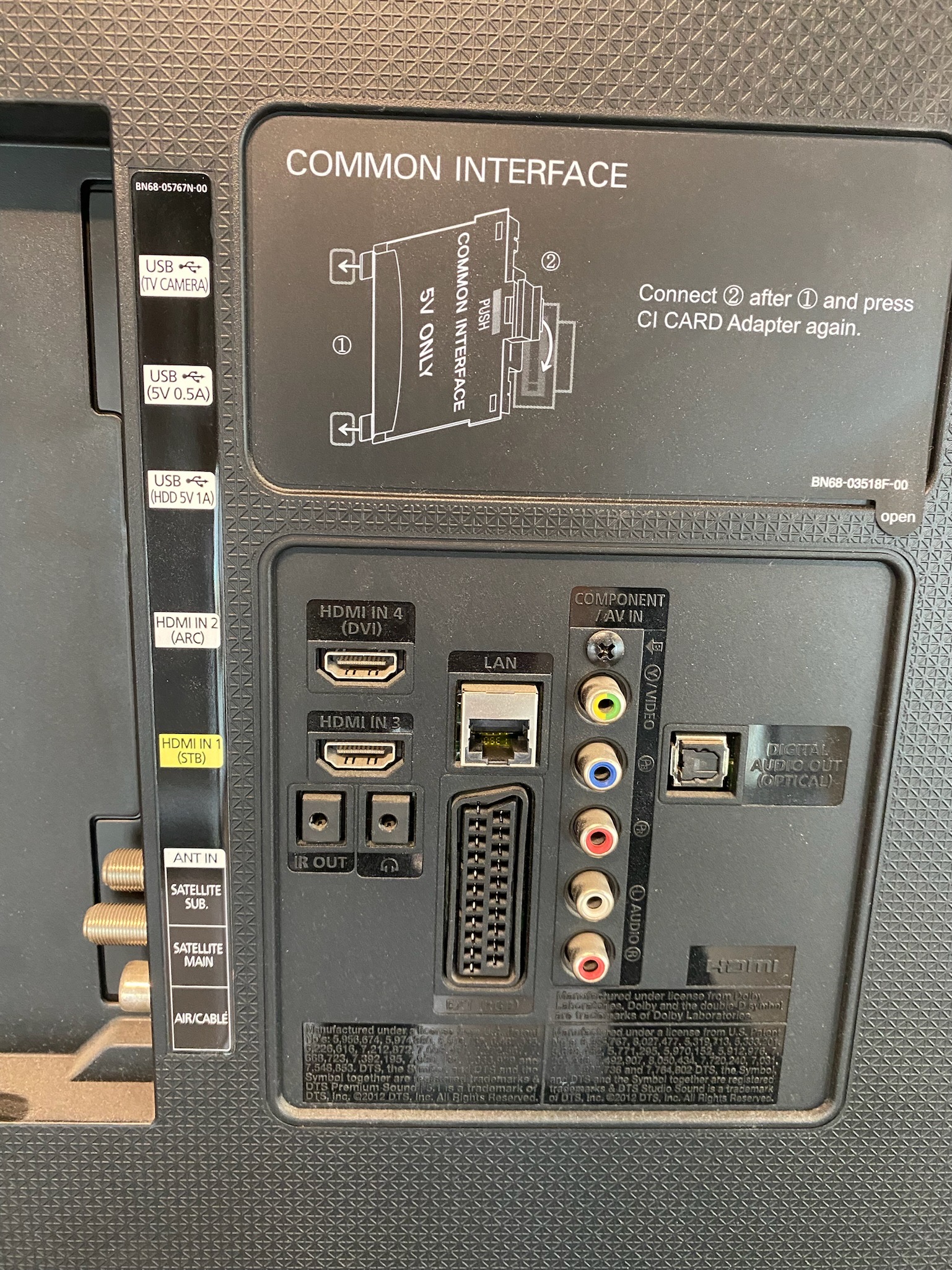 SELT / SOLD - Samsung Sjónvarp 55'' með veggfestingu 3