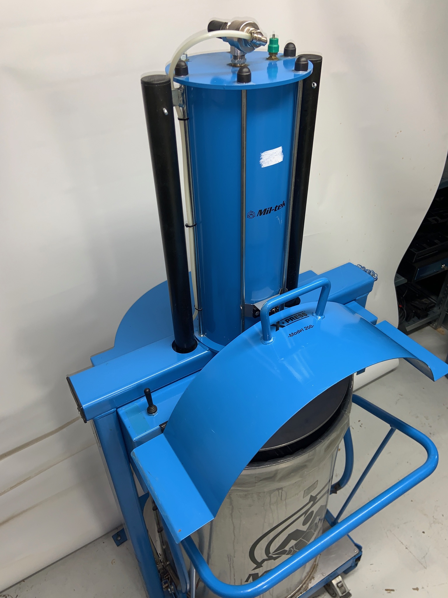 SELT / SOLD Mil-tek ruslapressa 7