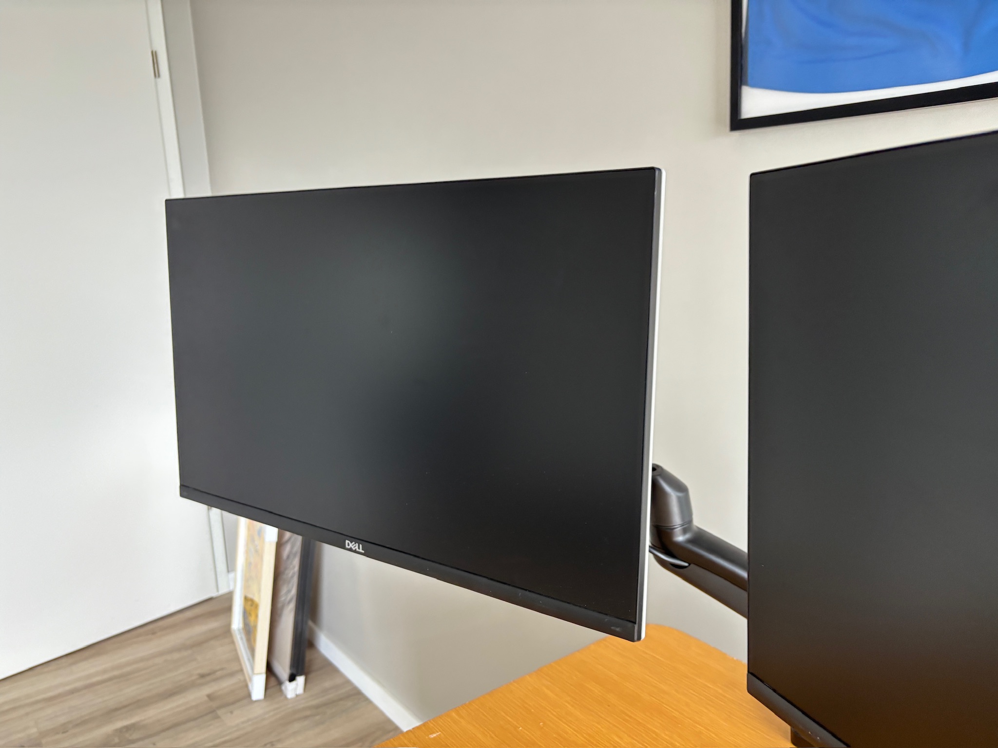 SELT / SOLD Dell tölvuskjáir á armi, 24'' 3