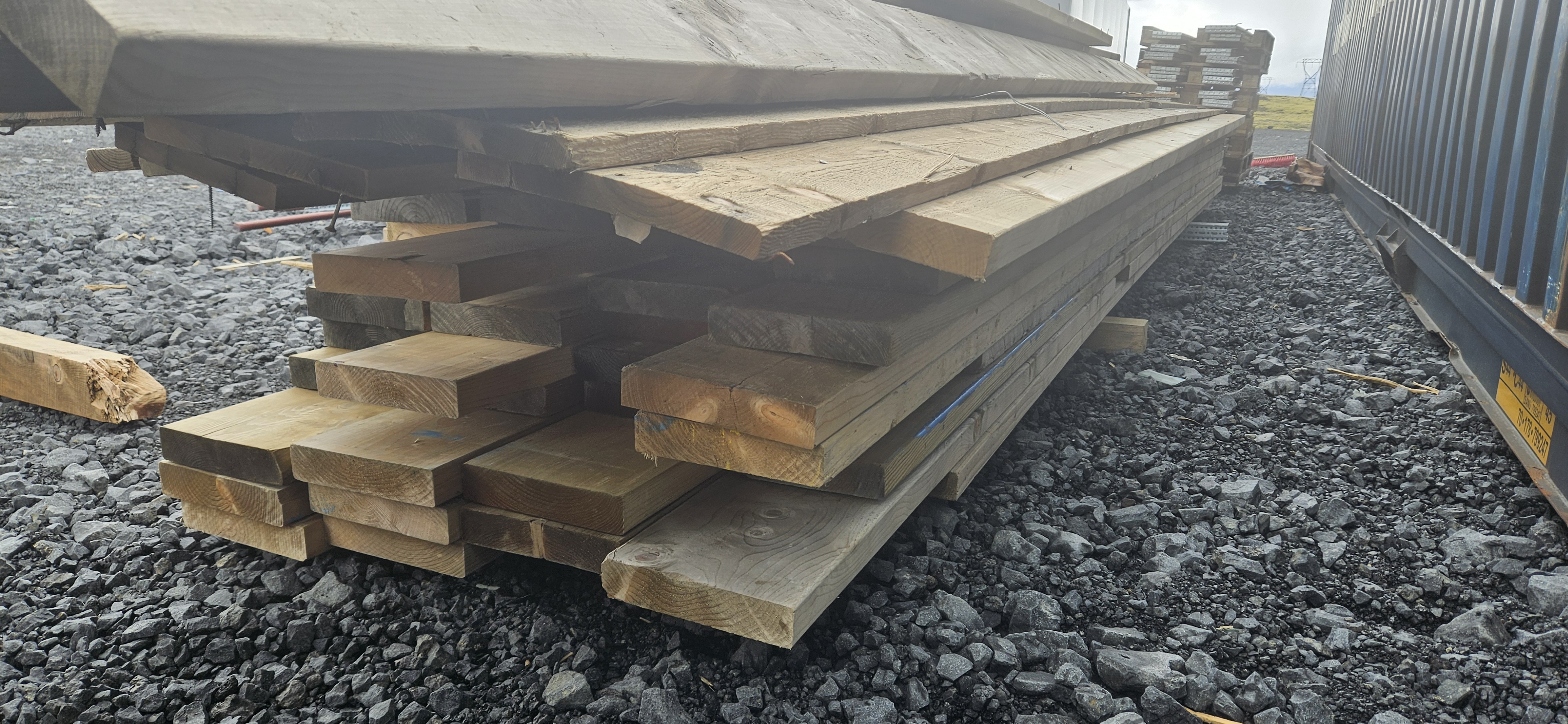 SELT / SOLD - Timbur - 2/8 - 6 metrar - Burðarviður 2