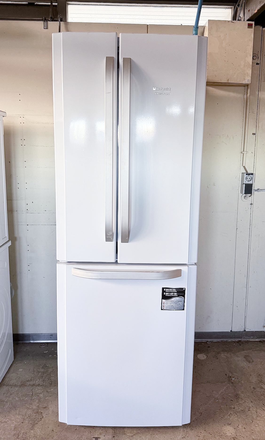 SELT / SOLD Hotpoint Ariston tvöfaldur kæliskápur með frysti