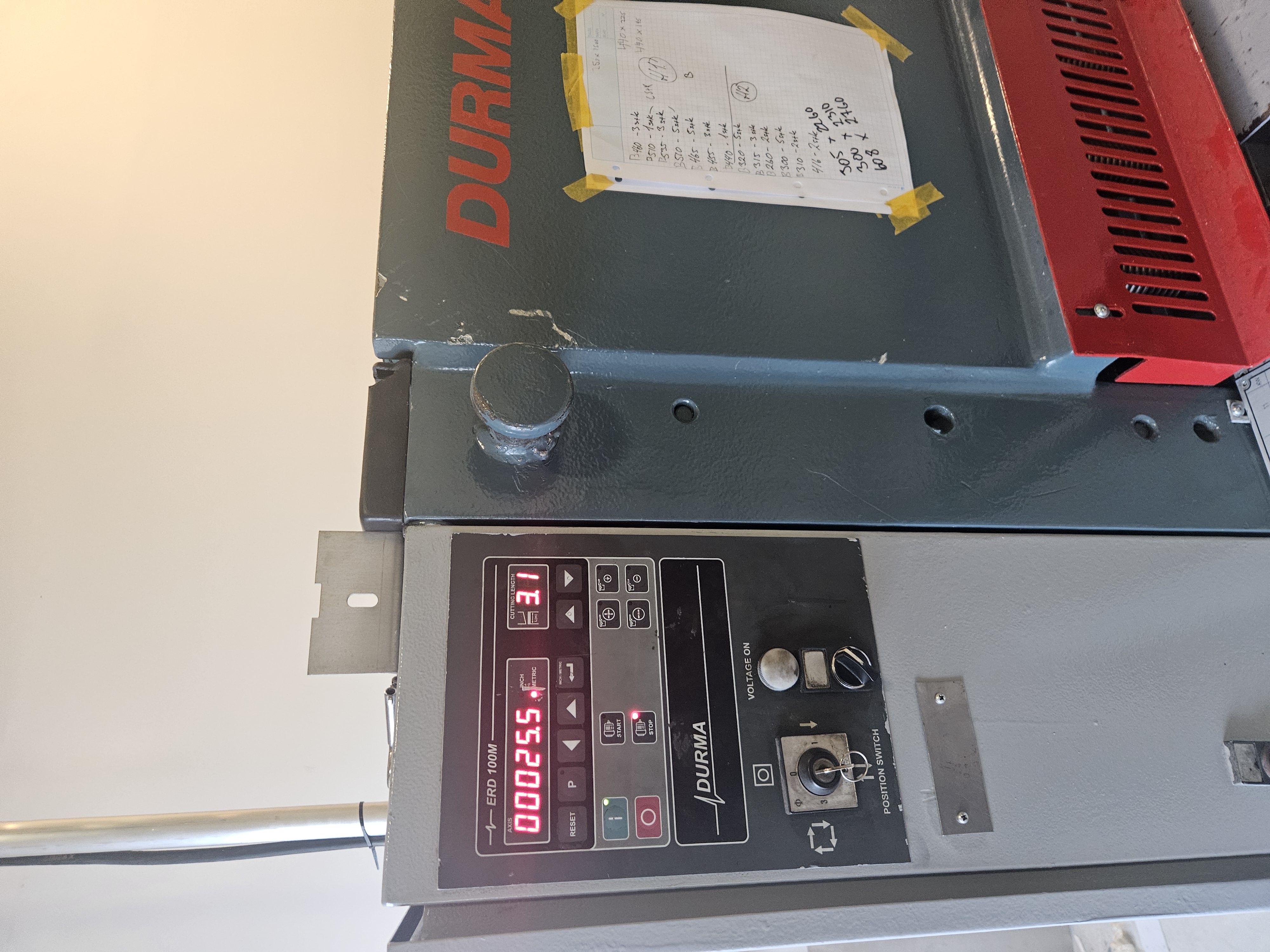 Durmazlar ES 3006 – öflug plötuklippa (6 mm / 3 m) 2