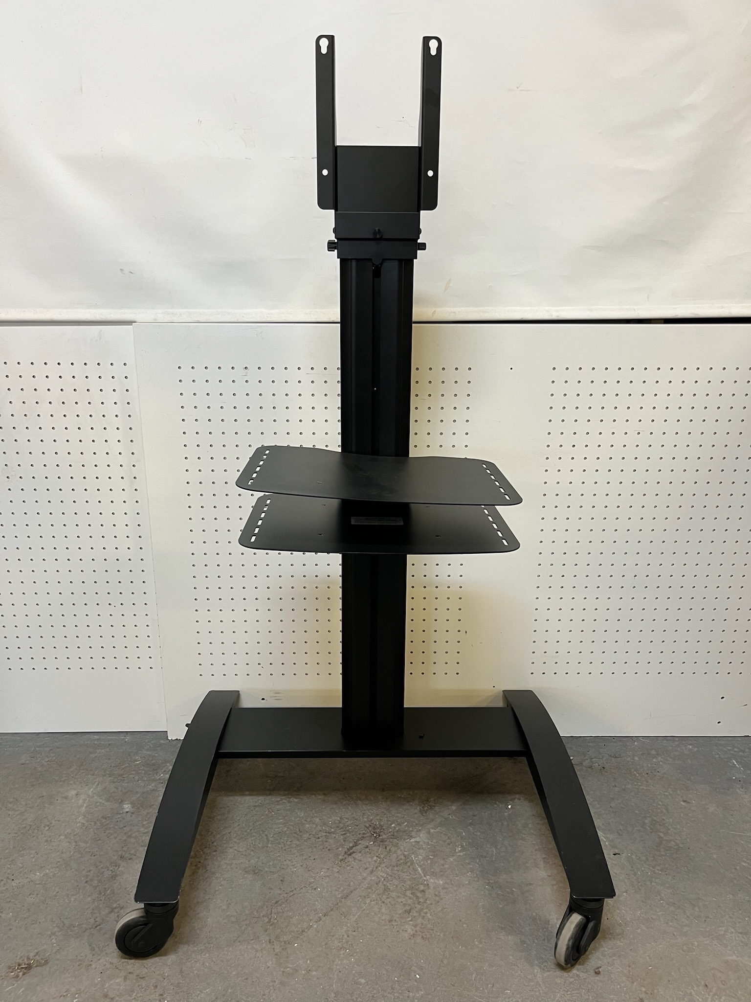 SELT / SOLD Peerless gólfstandur á hjólum f.32-75" frá Ofar 2