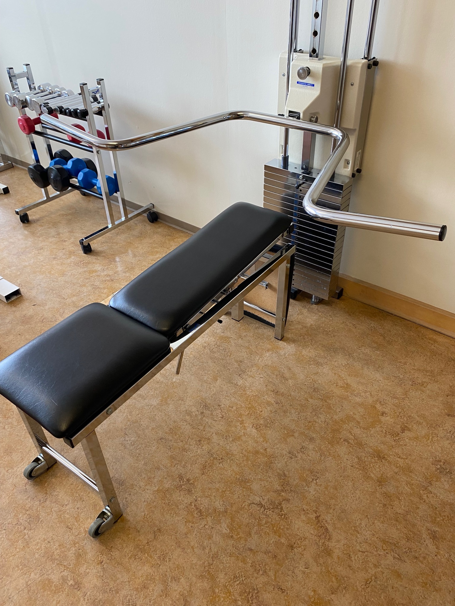 SELT / SOLD Pressutæki / Chest-Shoulder press