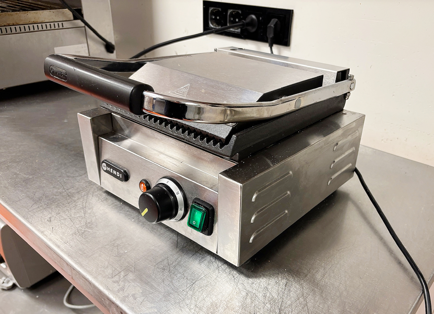 SELT / SOLD Hendi samlokugrill