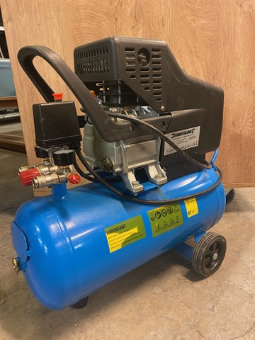 SELT / SOLD Silverline loftpressa, 24 lítra tankur 4