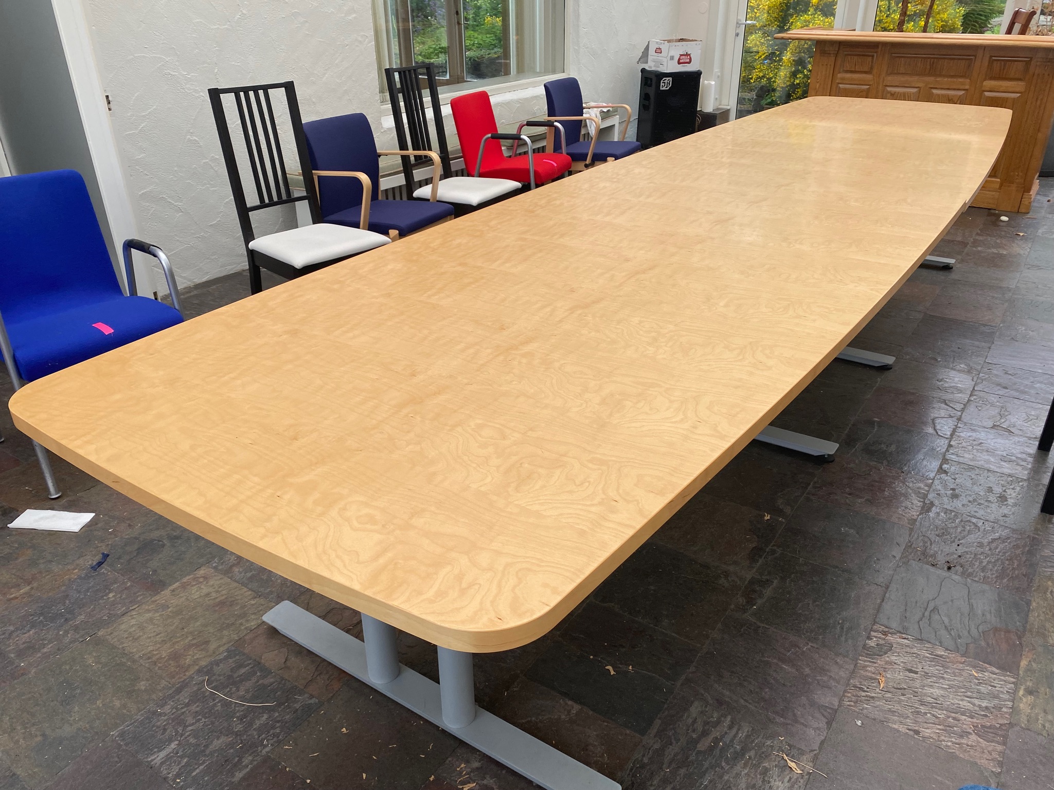 SELT / SOLD Fundarborð - 14-18 manna 2