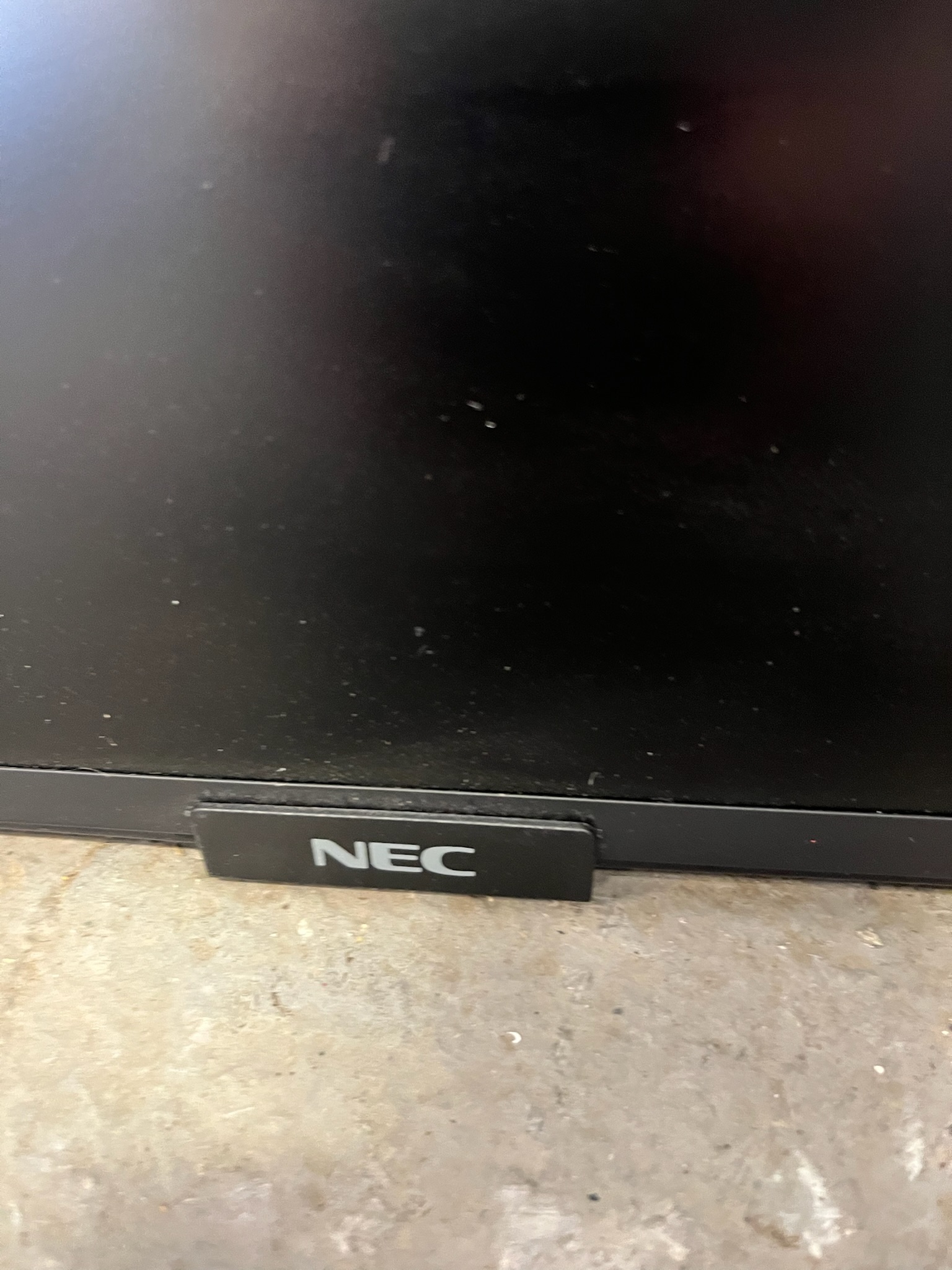 SELT / SOLD NEC upplýsingaskjár með veggfestingu, LCD, 40'', 24/7 2