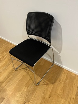 SELT / SOLD Taustólar svartir frá Á. Guðmundsson