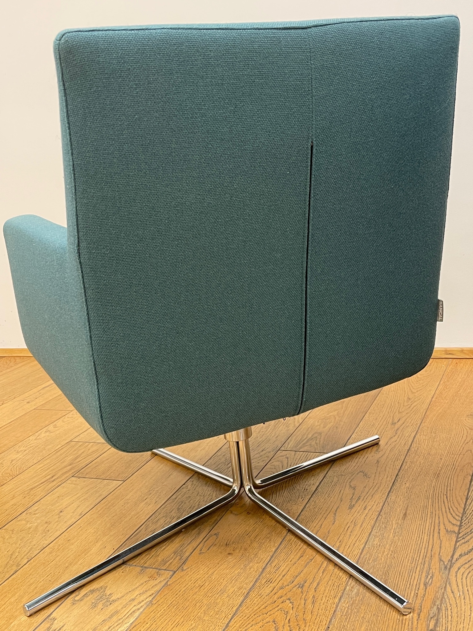 SELT / SOLD Sancal snúningsstóll frá Módern - 3 litir 10