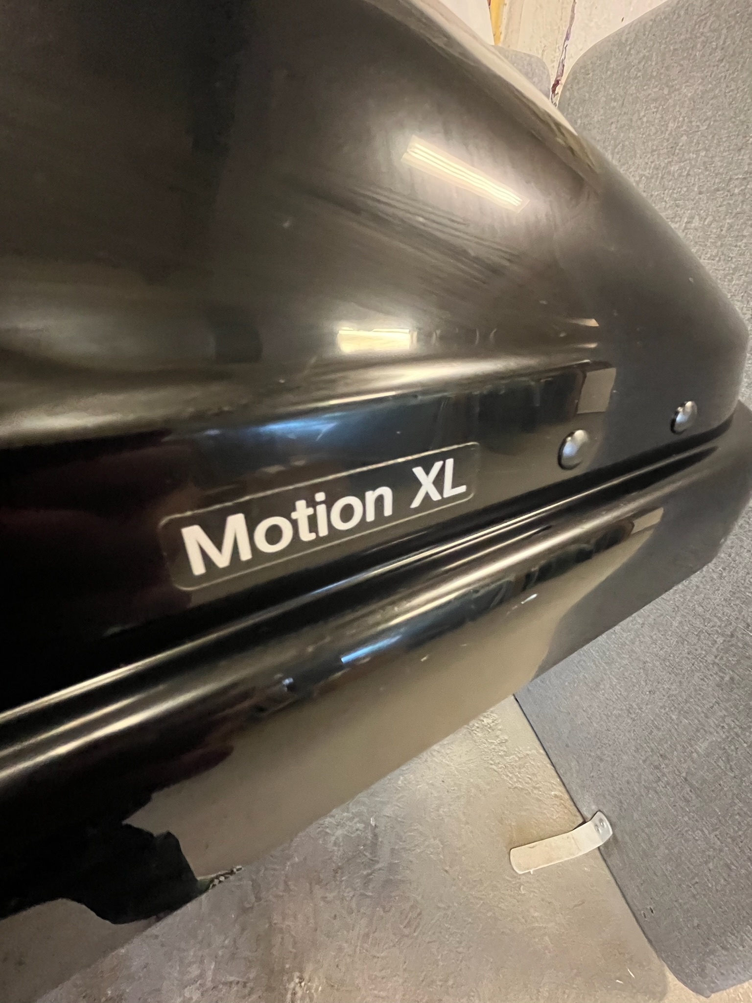 SELT / SOLD - Thule ferðabox XL motion 7