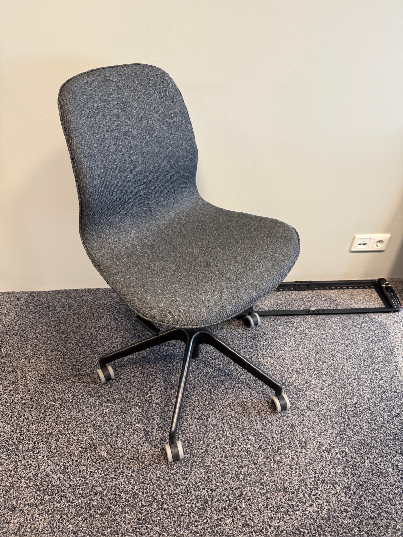 SELT / SOLD IKEA fundarstóll (4 stk.) - Sem nýtt 2