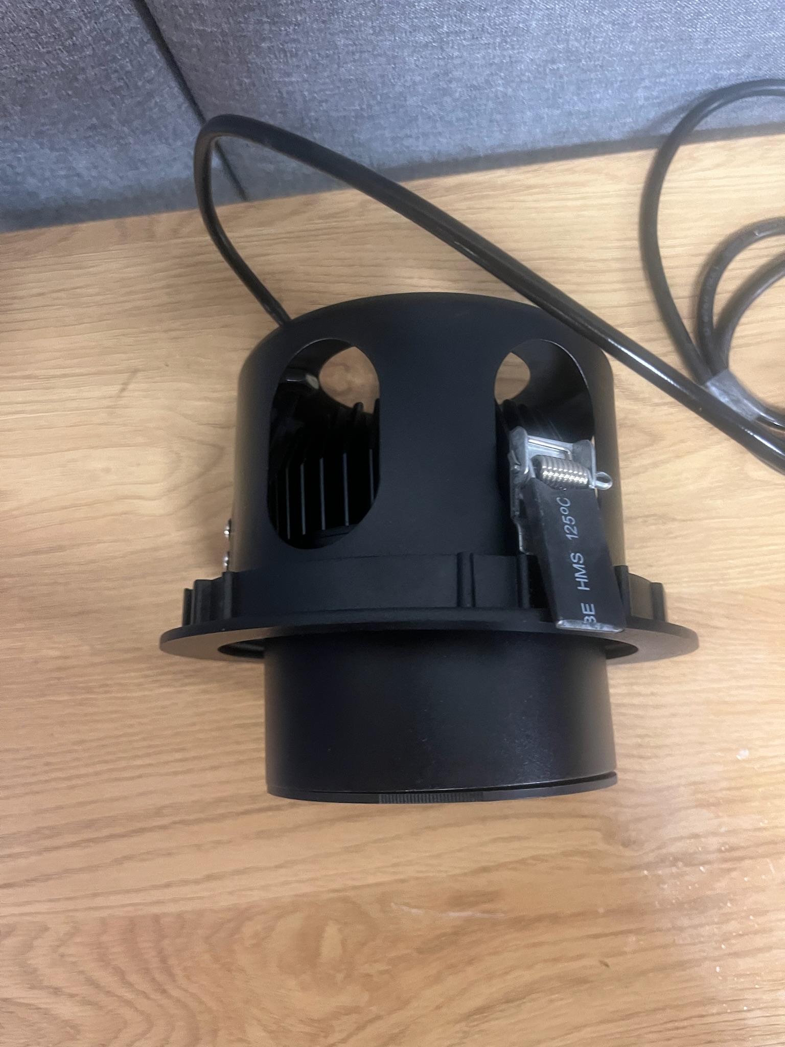 LED loftljós (17 stk.) B11 sm x D14 sm 5