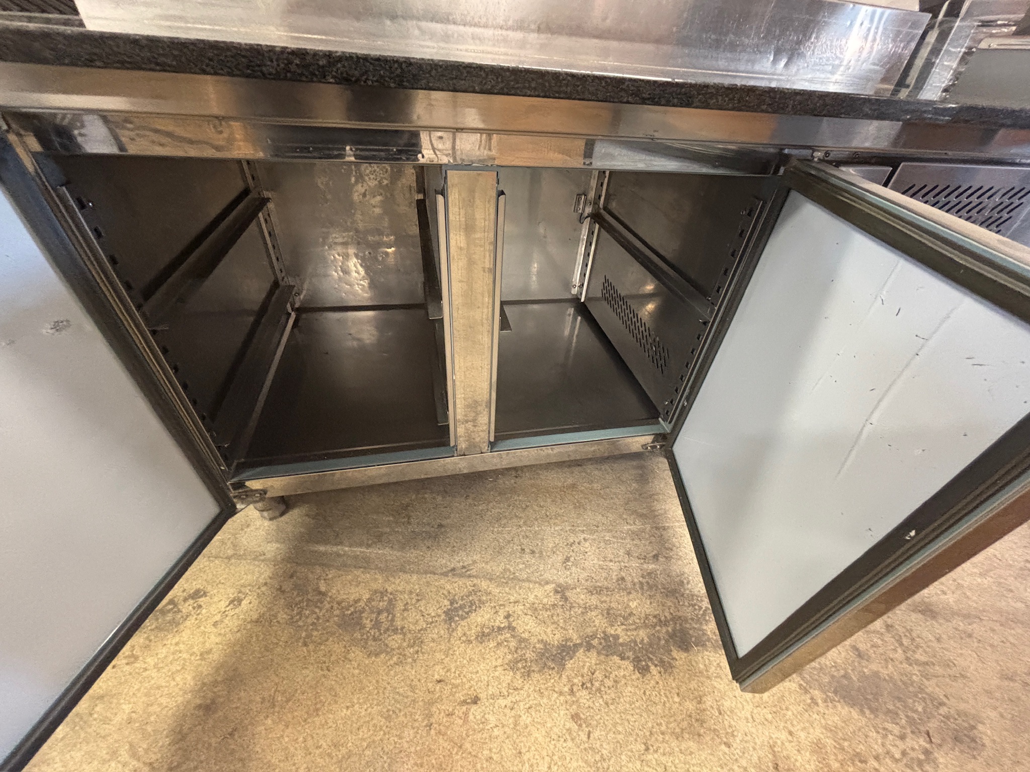 SELT / SOLD Tefcold Samlokuborð Prep Counter kæliborð 5