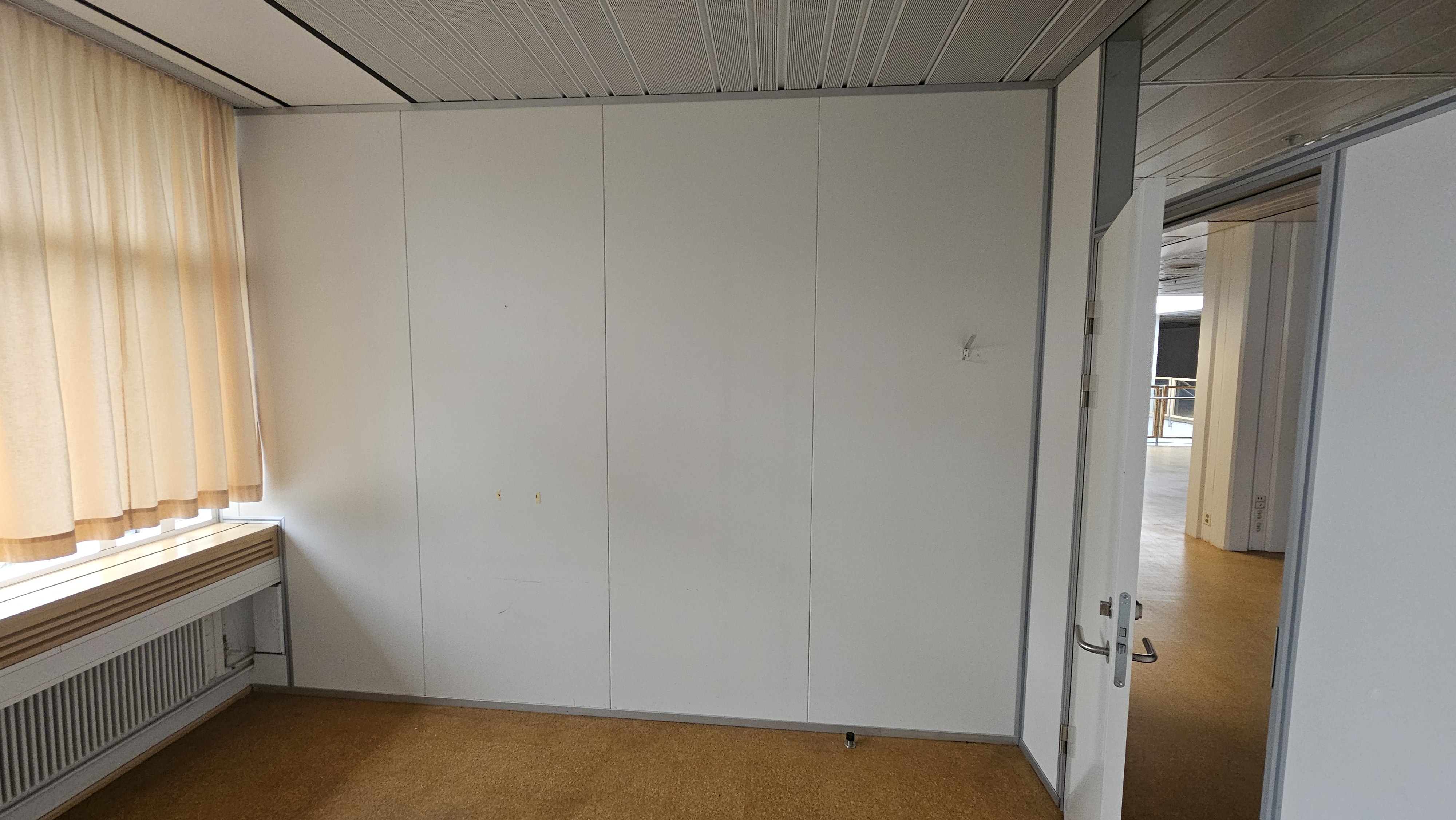 SELT / SOLD Swedoor hurðir - kerfisveggir - hljóðeinangrandi herbergi 9