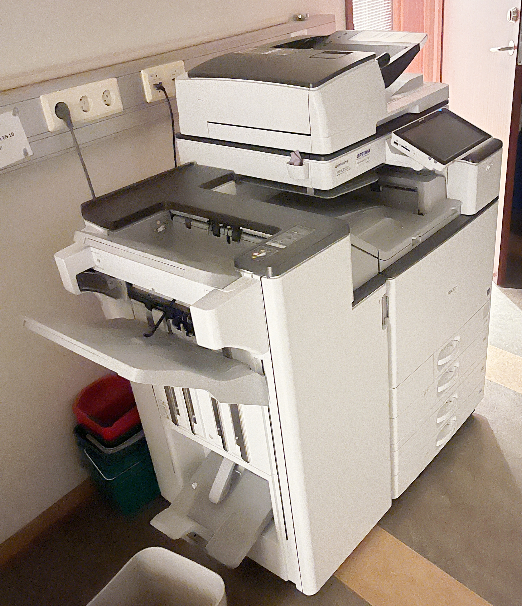 SELT / SOLD Ricoh Aficio MP C4504 A3 Color Laser Multifunction
