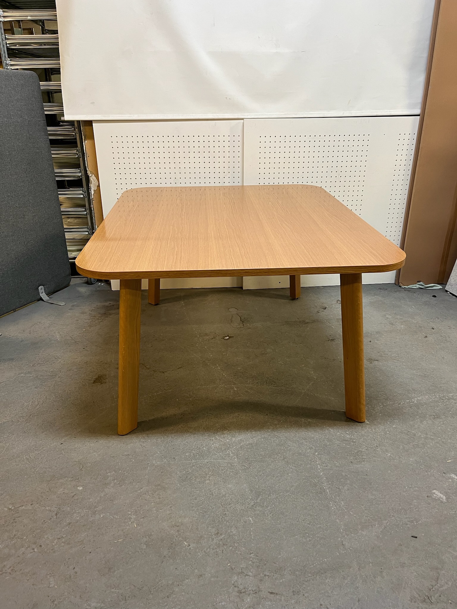SELT / SOLD Borstofuborð, B120xD150sm. 3
