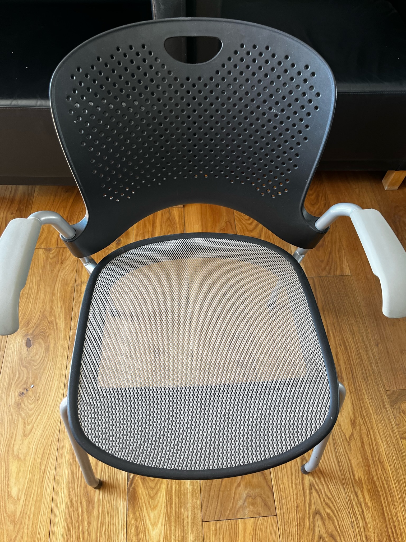 SELT / SOLD Herman Miller fundarstólar, staflanlegir 3