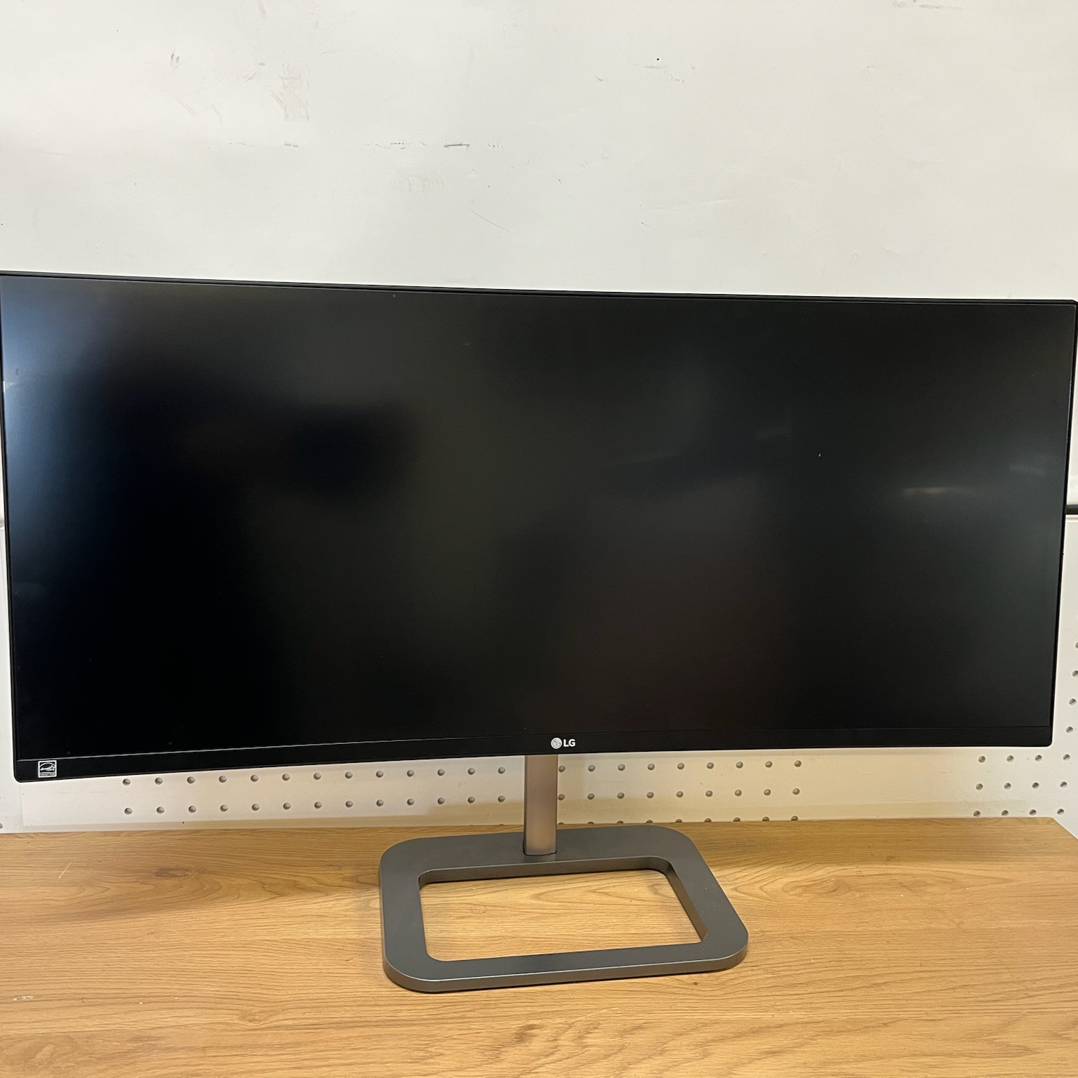 SELT / SOLD LG bogadreginn tölvuskjár, 34'', 3440x1440p