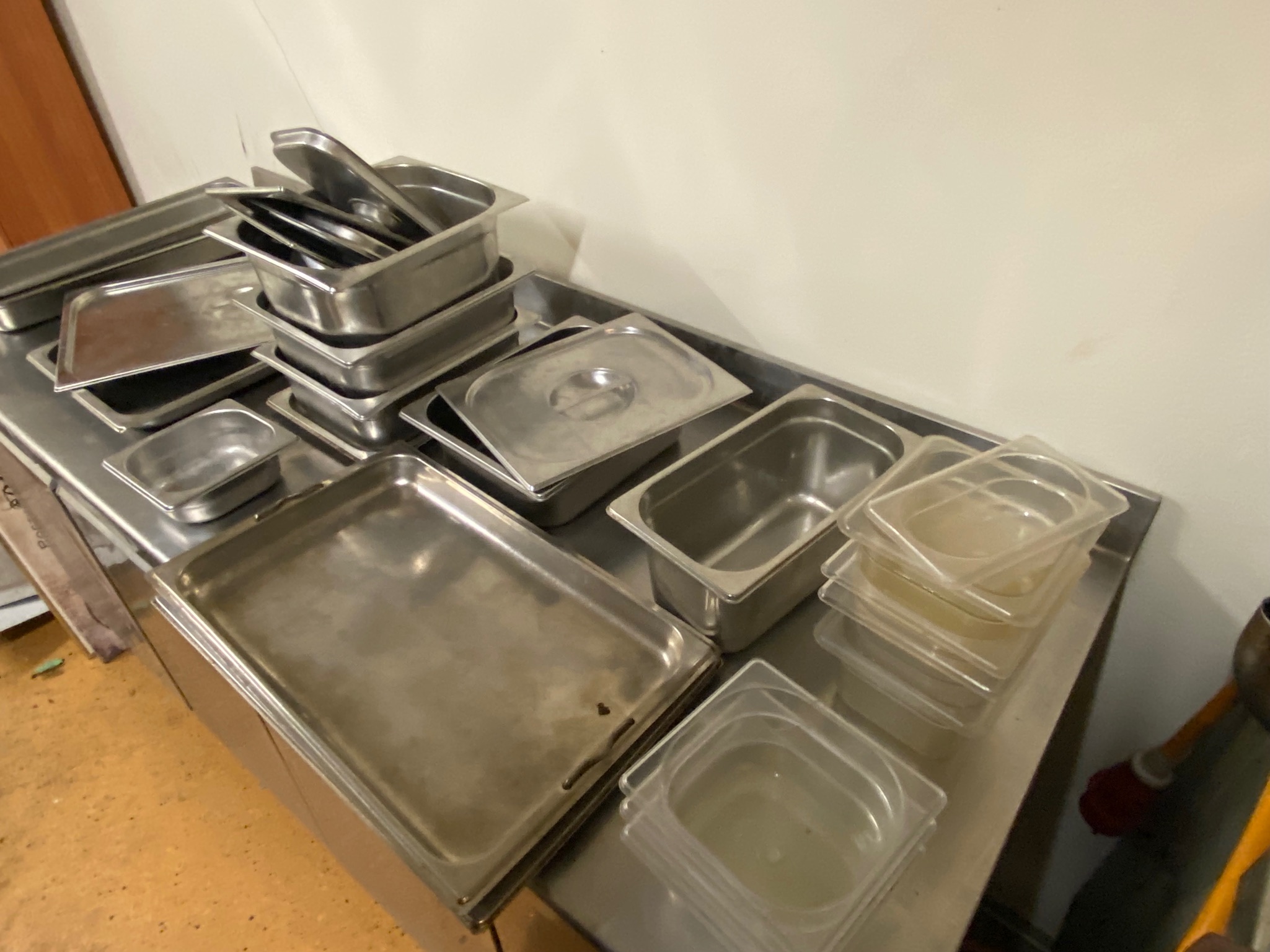 SELT / SOLD Gastrobakkar í ýmsum stærðum (10 stk.)