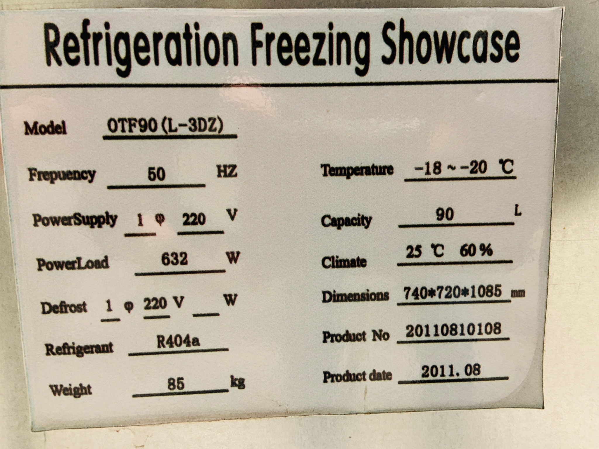 SELT / SOLD Kælir Freezing Showcase 9