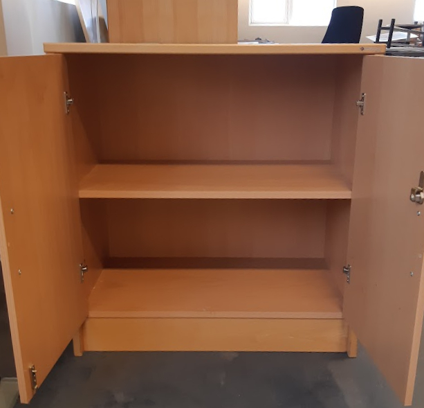 SELT / SOLD skrifstofuskápar - fráleggsborð - eik 2
