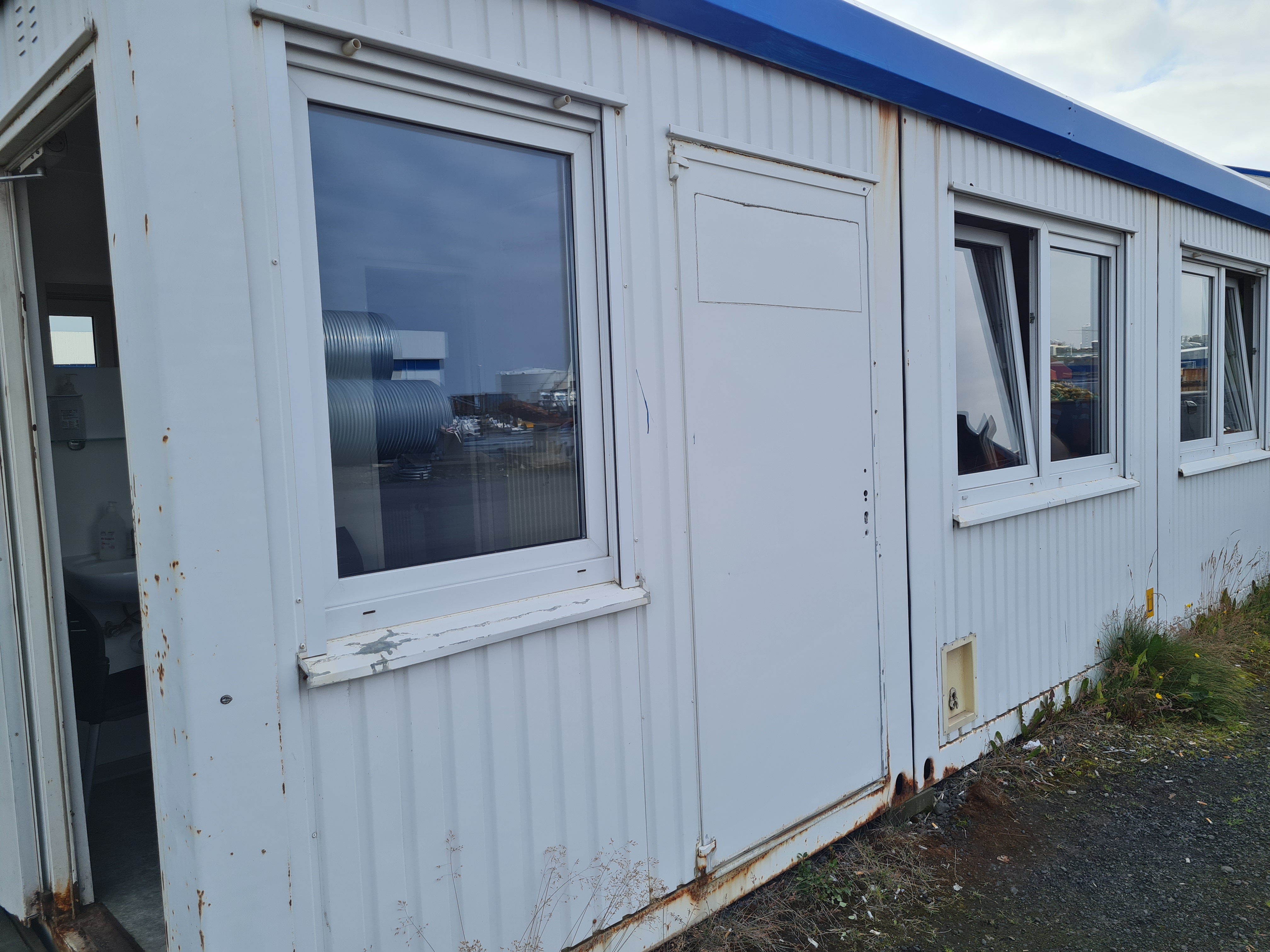 SELT / SOLD - Gámahús - 5 stk. alls 72 fm. 12
