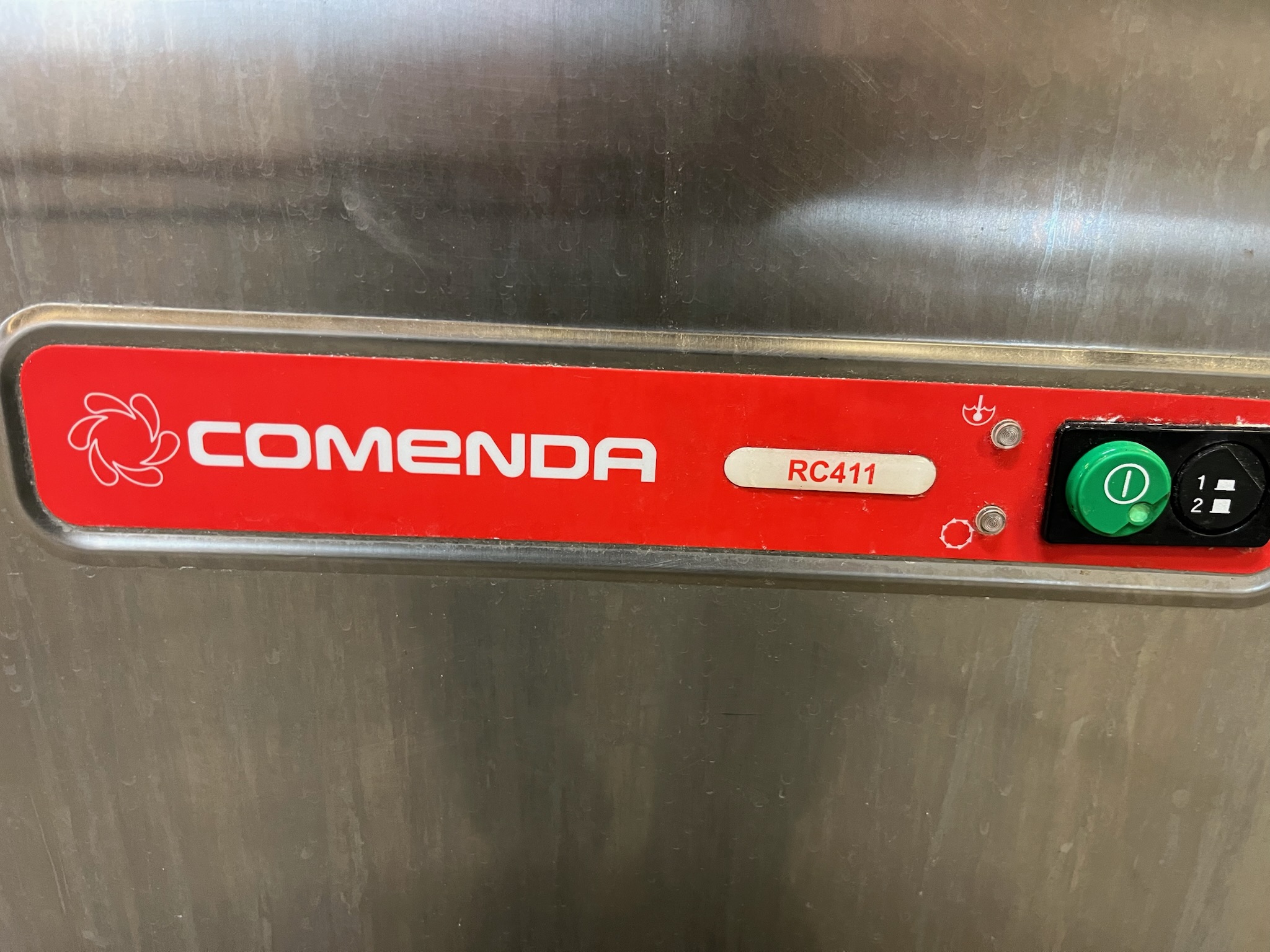 SELT / SOLD Comenda húddvél 6