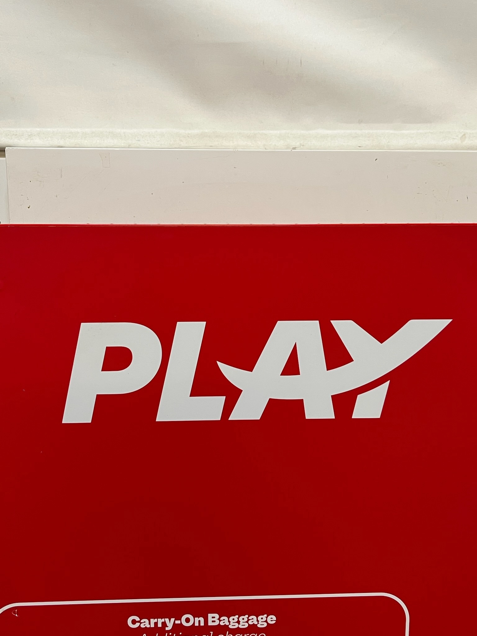 SELT / SOLD Jólagjöf? Farangurs/blaðabakki, minni gerð - PLAY 5
