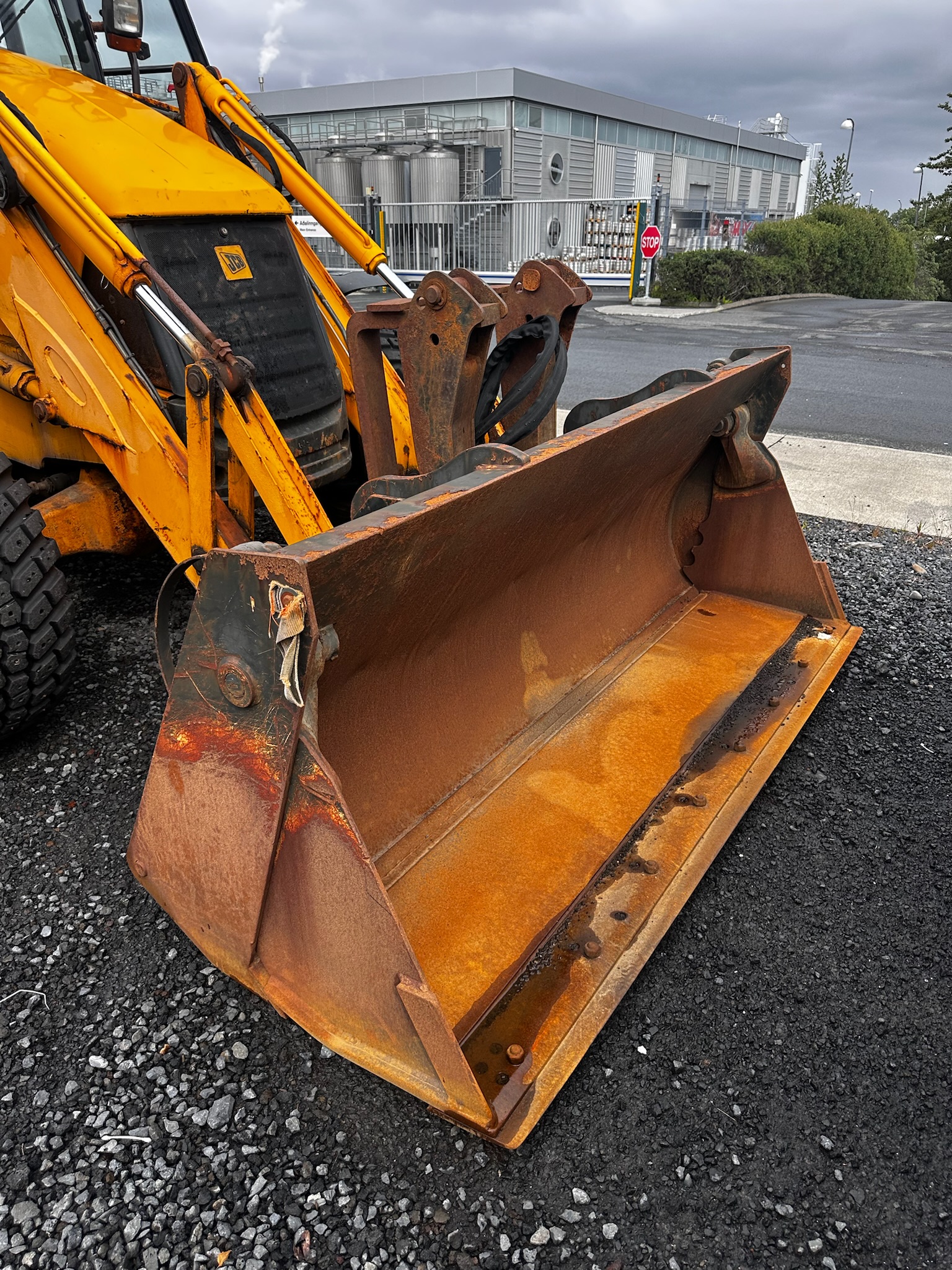 SELT / SOLD JCB grafa 2005 13