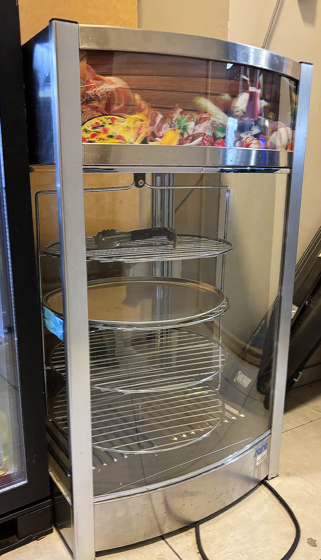 SELT / SOLD Saro Niklas pizzahitari 2