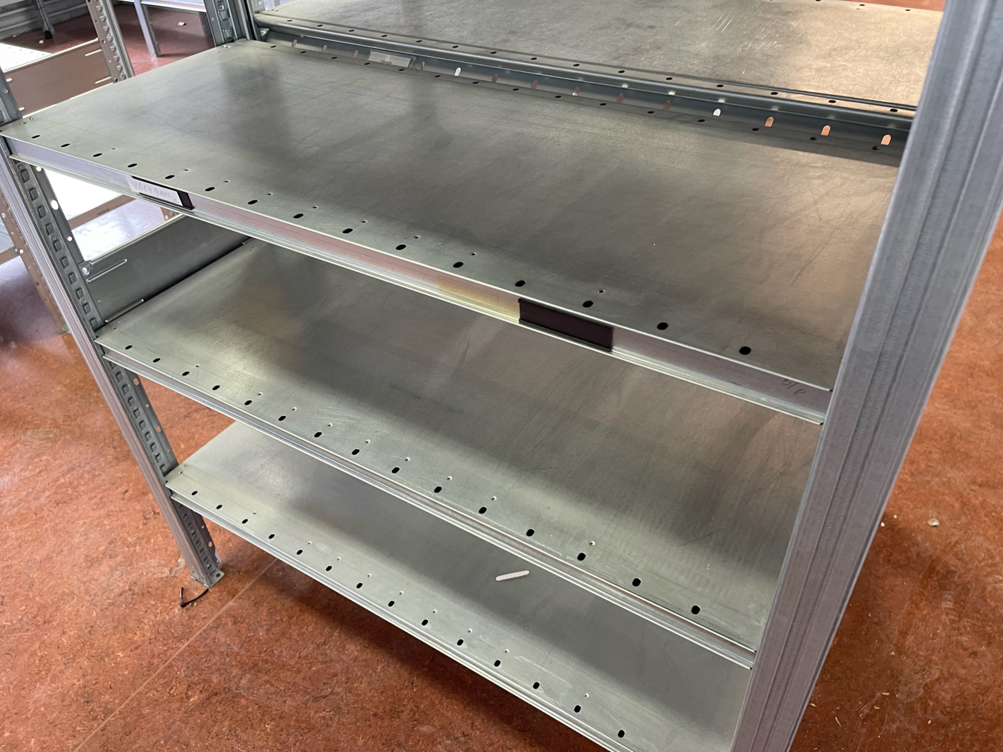 SELT / SOLD -Hillurekkar 100x40 H210 10