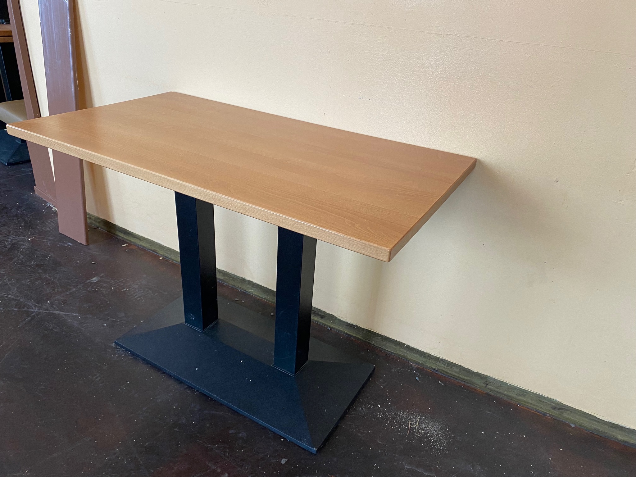 SELT / SOLD -- Eldhúsborð, 110 x 60 sm. (4 stk.) 3