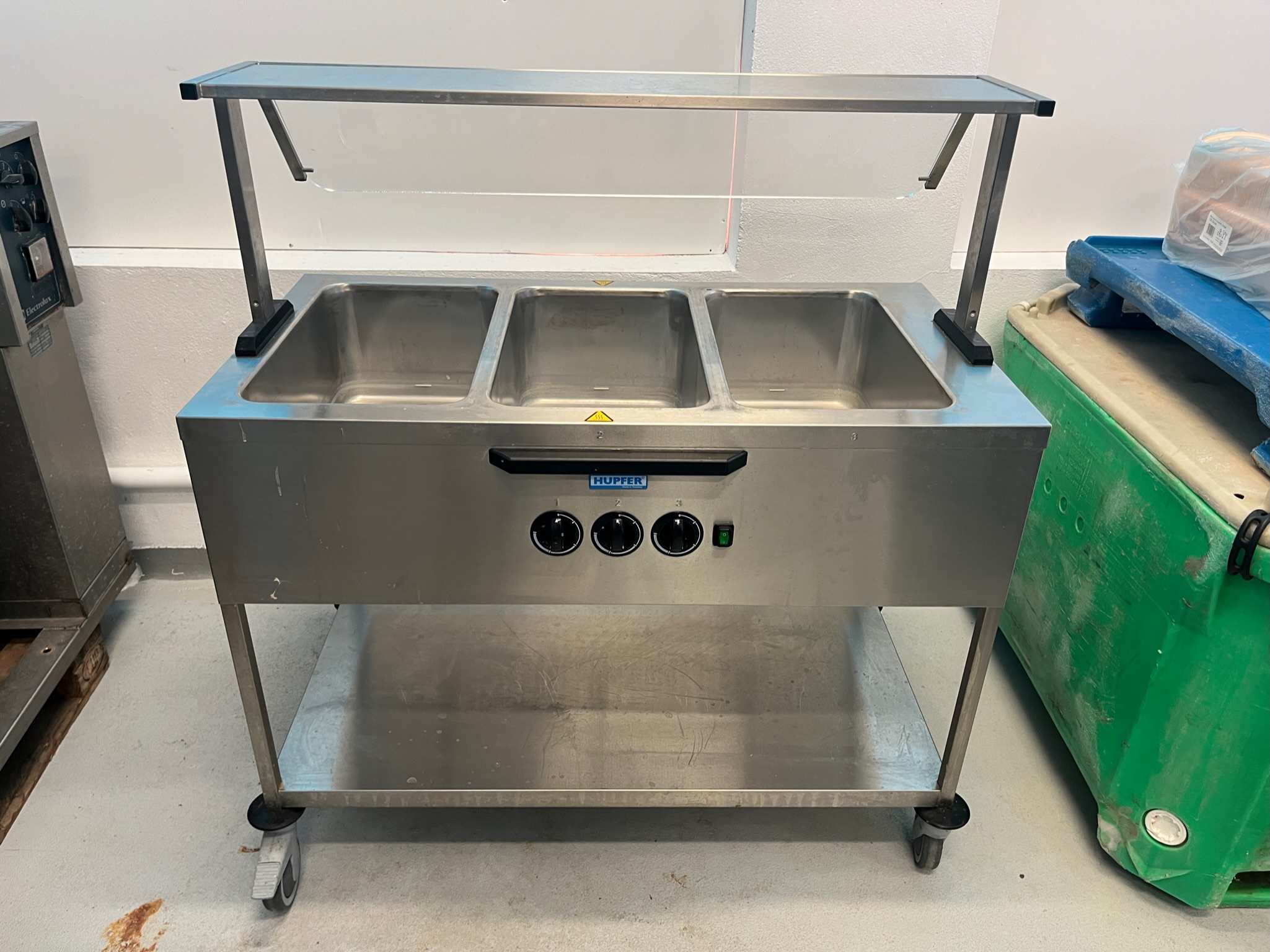 SELT / SOLD Hupper hitaborð - B115sm. 3