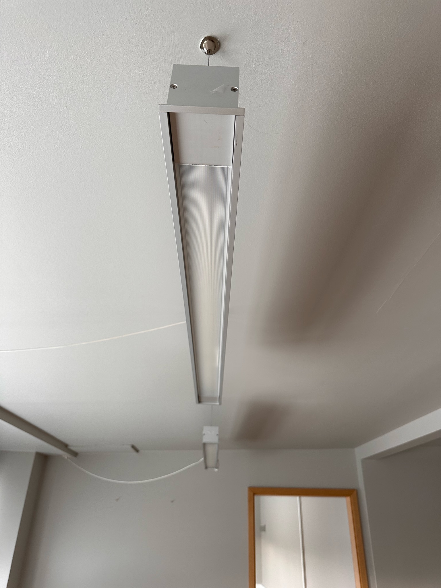SELT / SOLD Loftljós 9