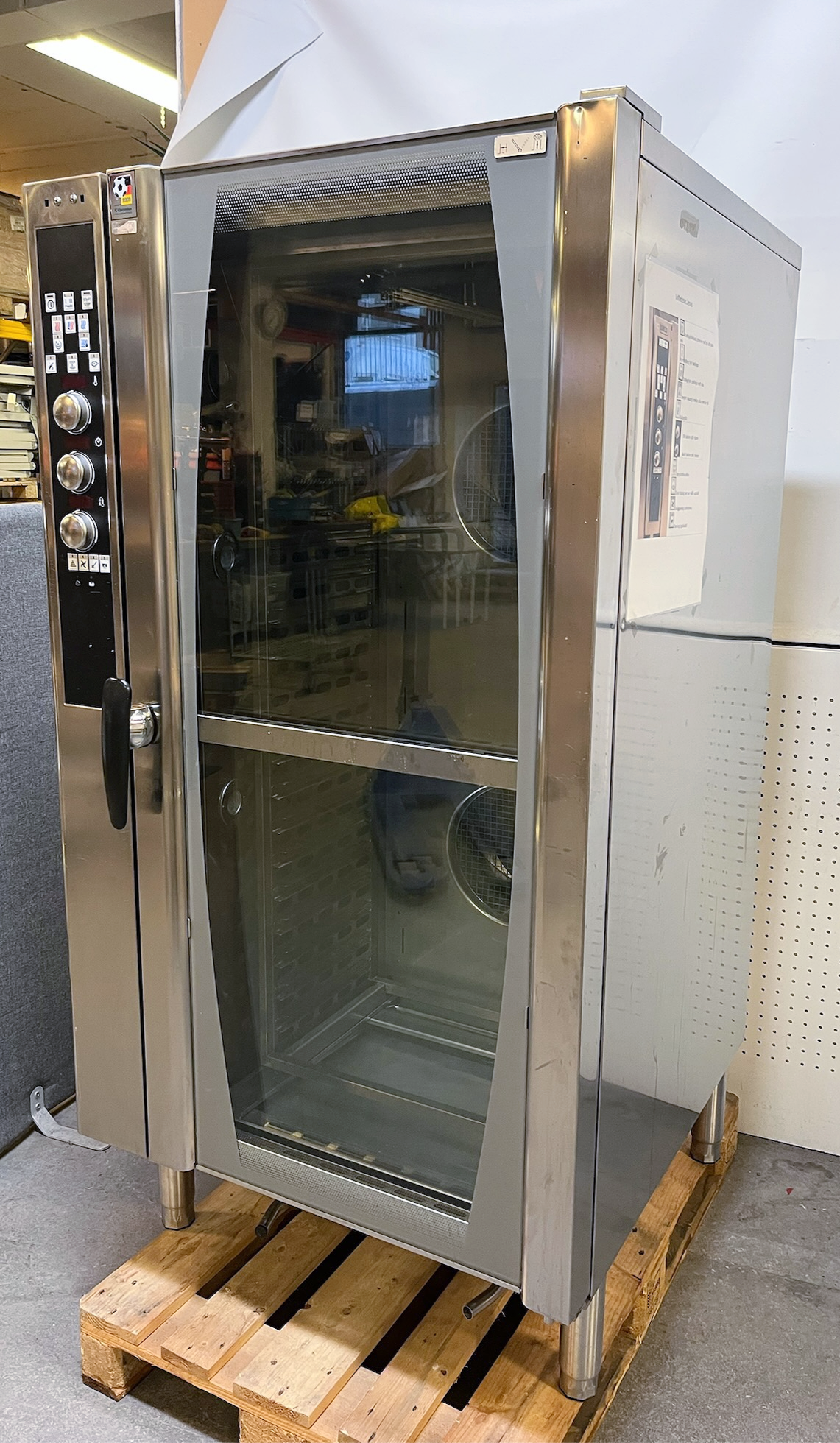 SELT / SOLD Zanussi gufuofn, 20 skúffur 3