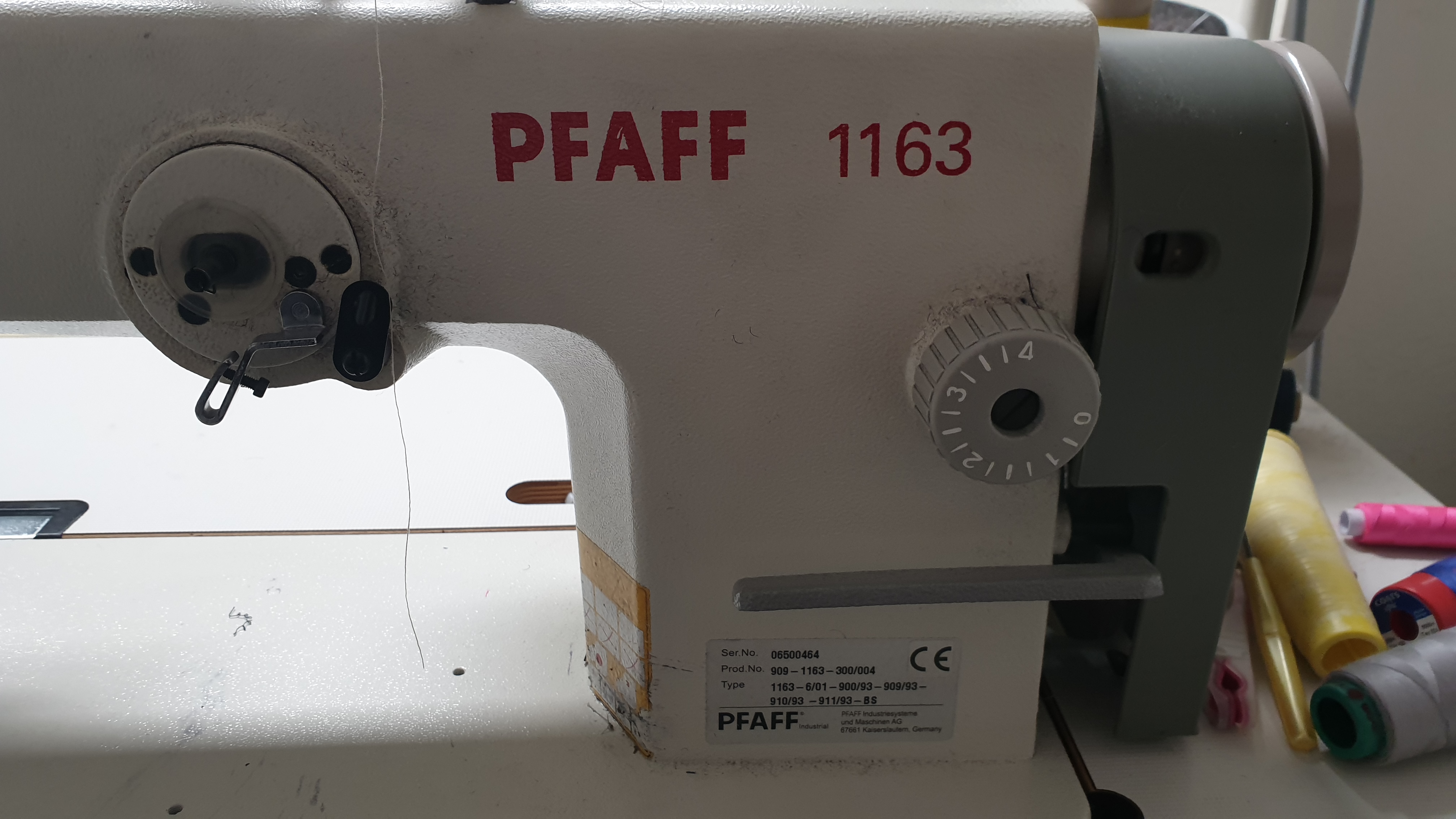 Selt - PFAFF 1163 - Saumavél -sewing machine 3