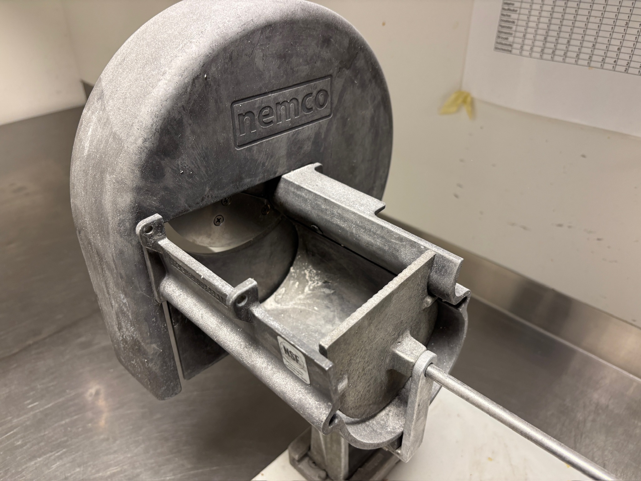 SELT / SOLD Nemco Easy Vegetable Slicer - 25 Slice 6