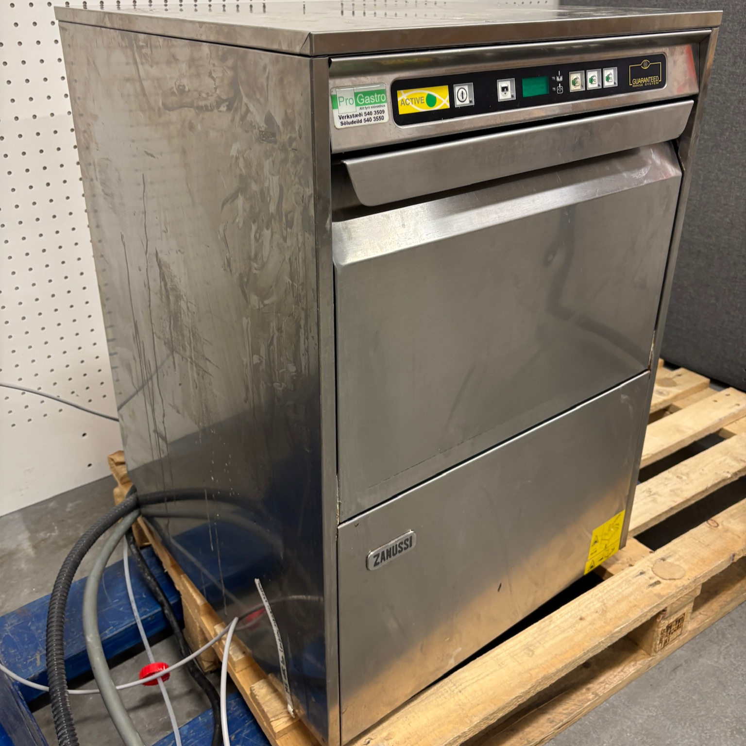 SELT / SOLD Zanussi undirborðsvél frá ProGastro