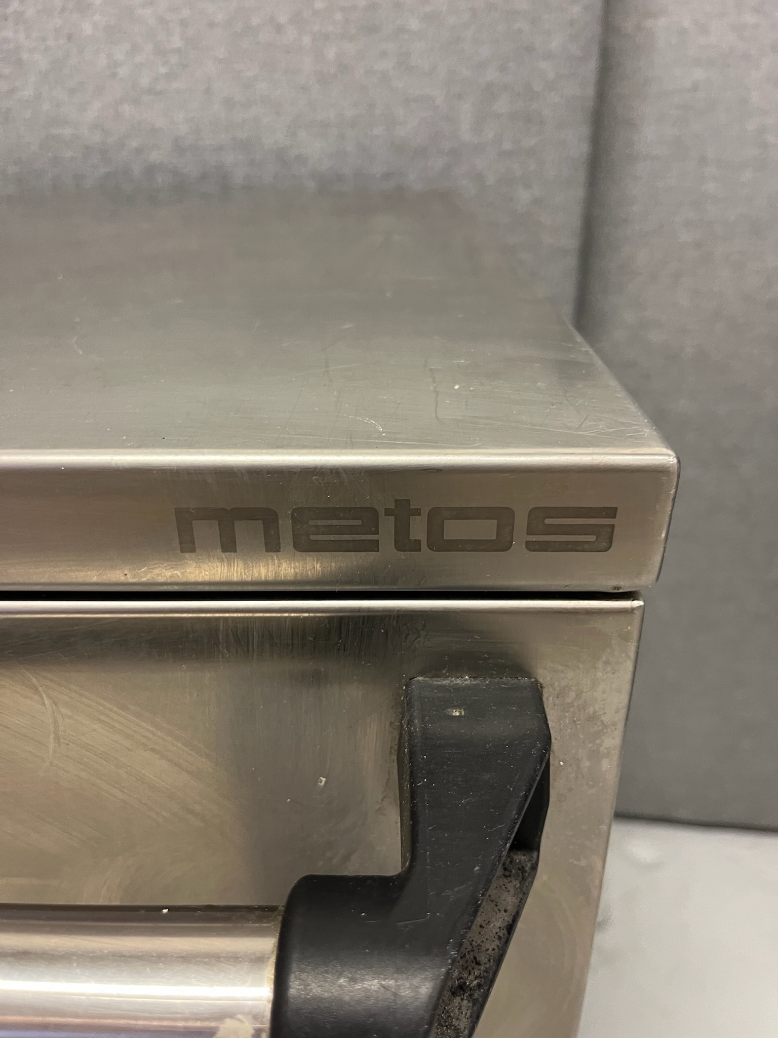 SELT / SOLD Metos hitaskápur á hjólum, 6 hillur 5