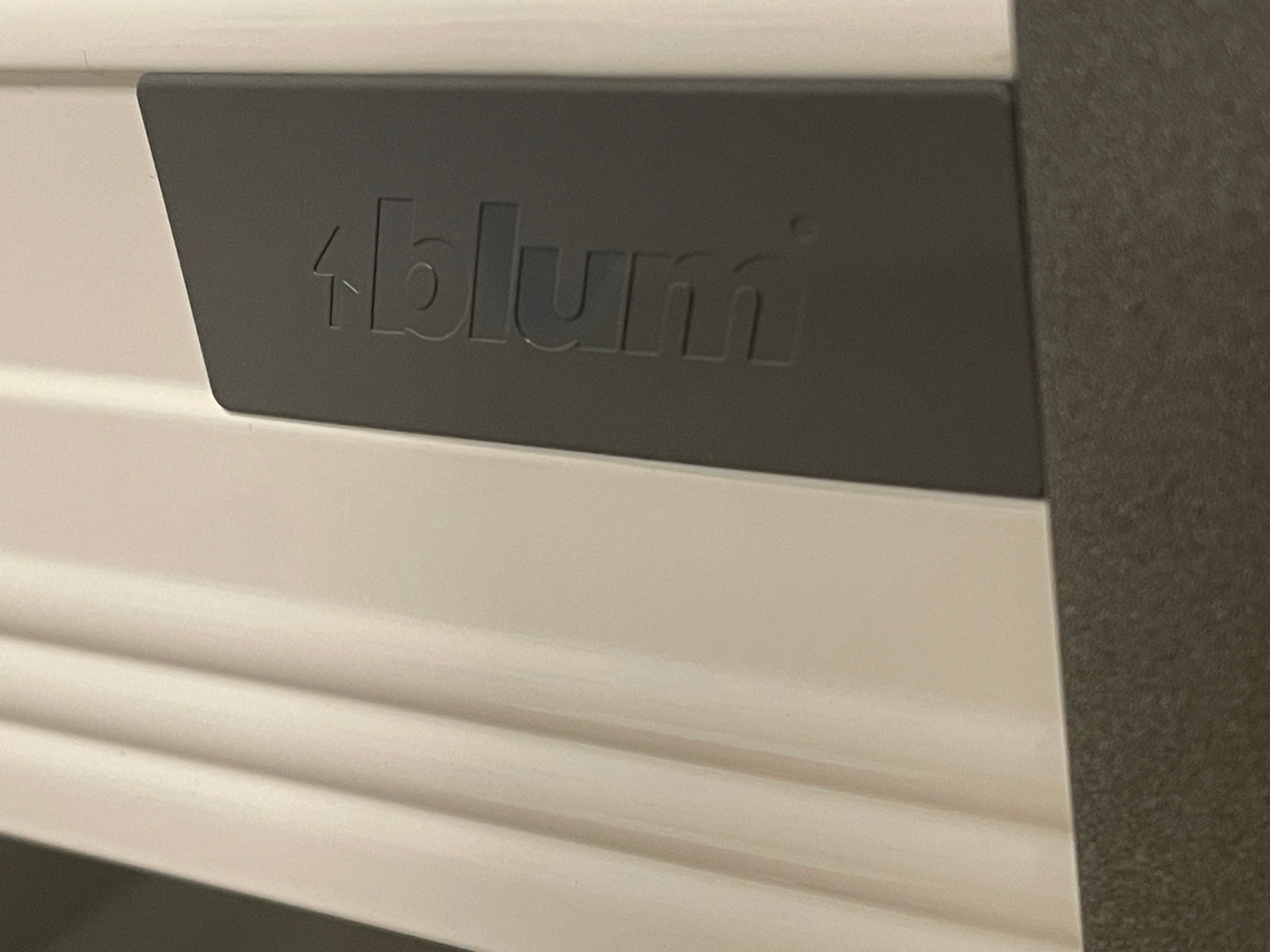 SELT / SOLD Blum skúffukálfur hvítur/grár 3