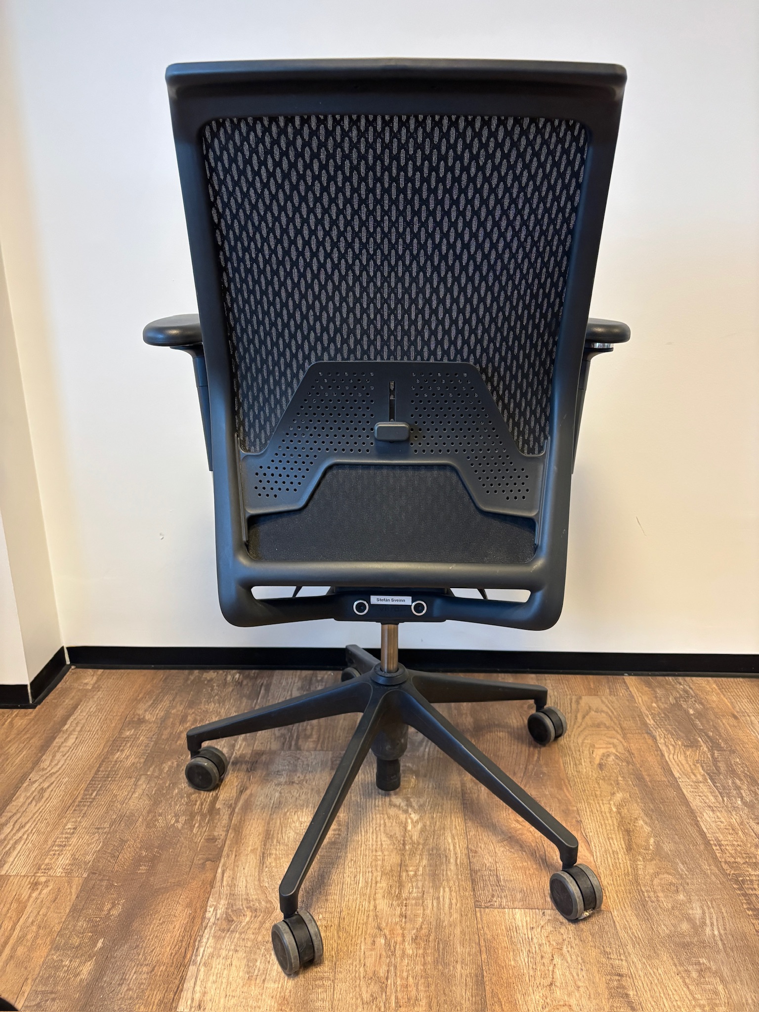 SELT / SOLD Vitra skrifborðsstóll frá Pennanum 4