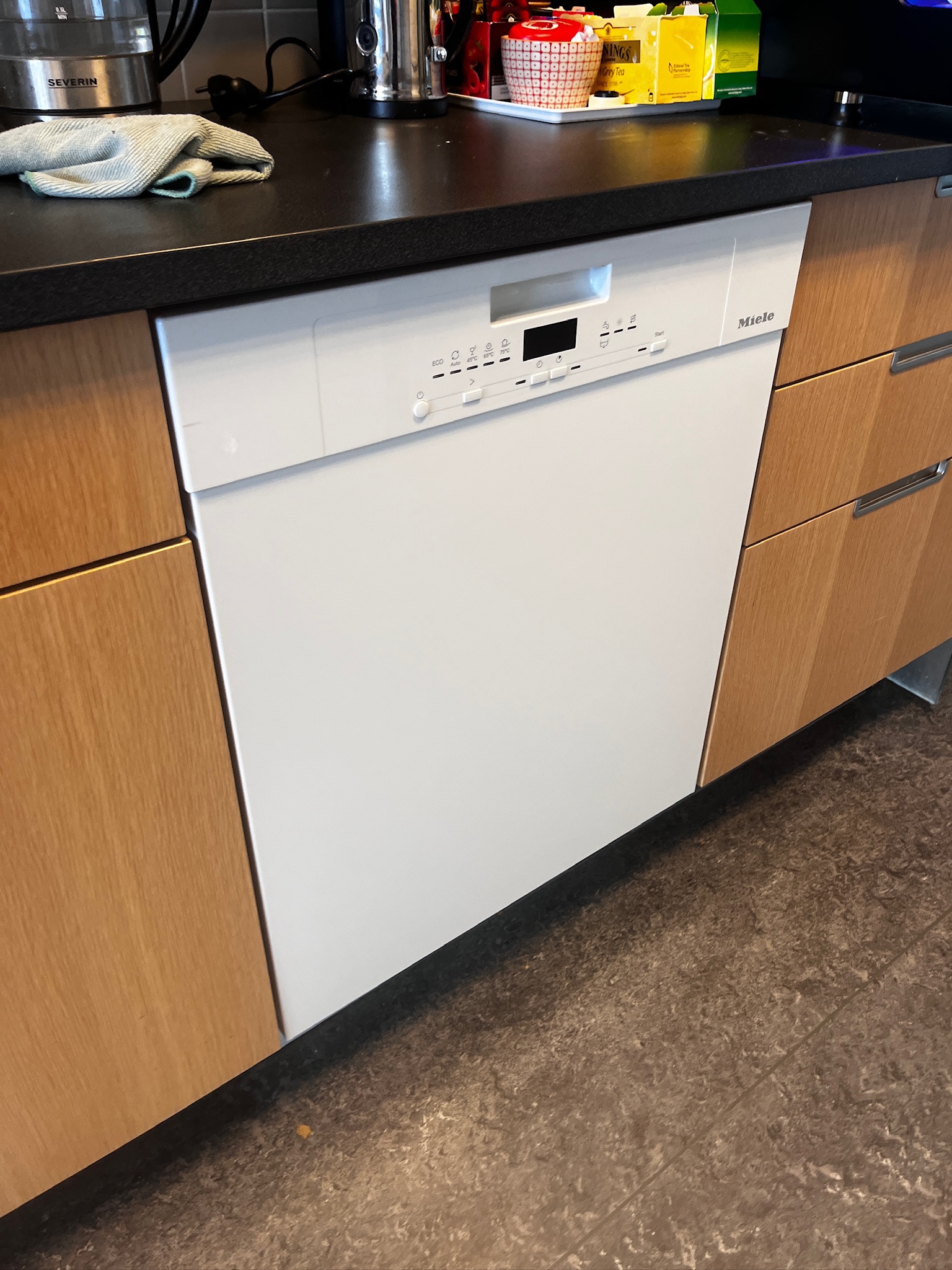 SELT / SOLD Miele uppþvottavél, 60sm.
