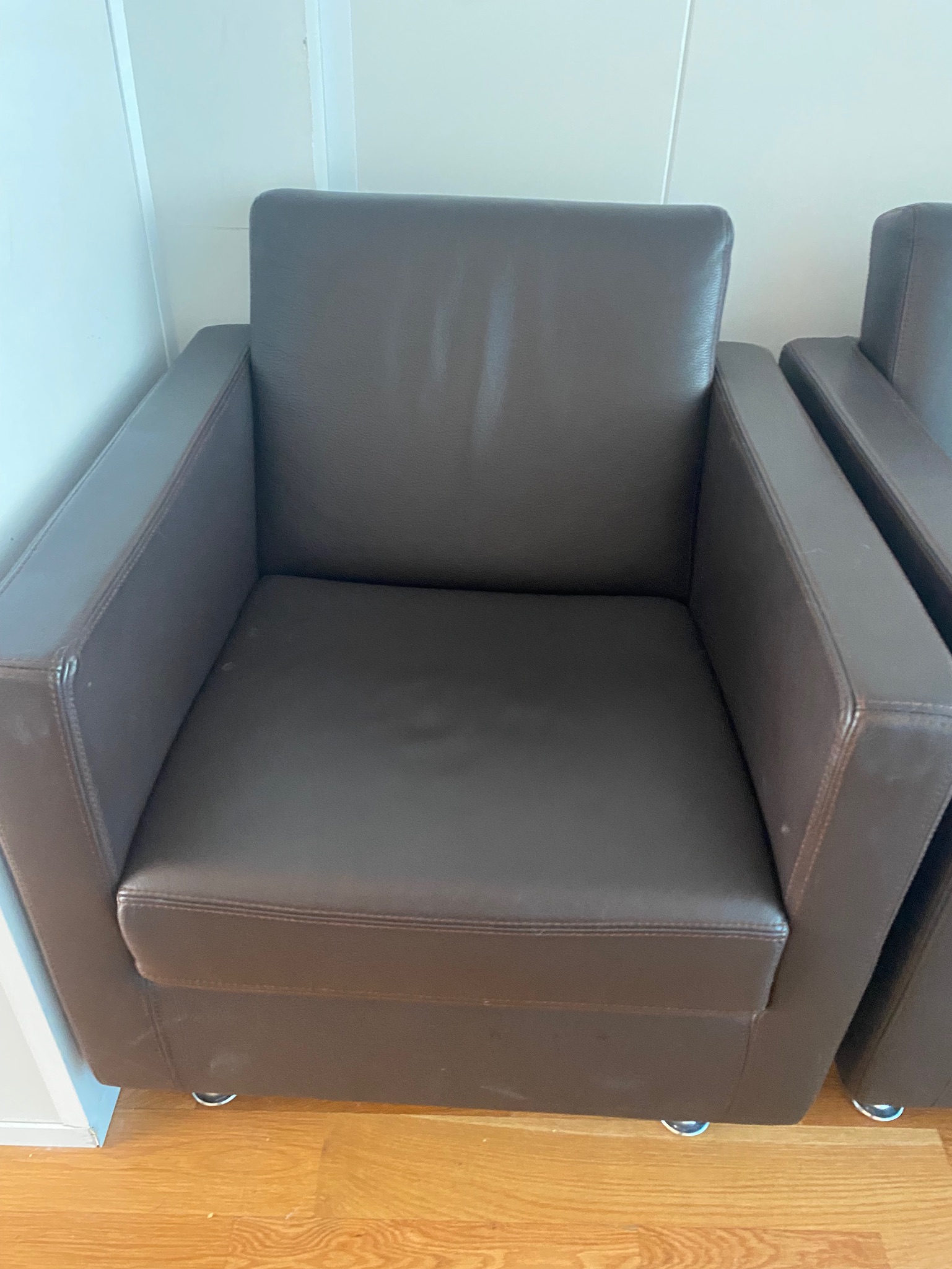 SELT / SOLD Leðurstólar brúnir 2