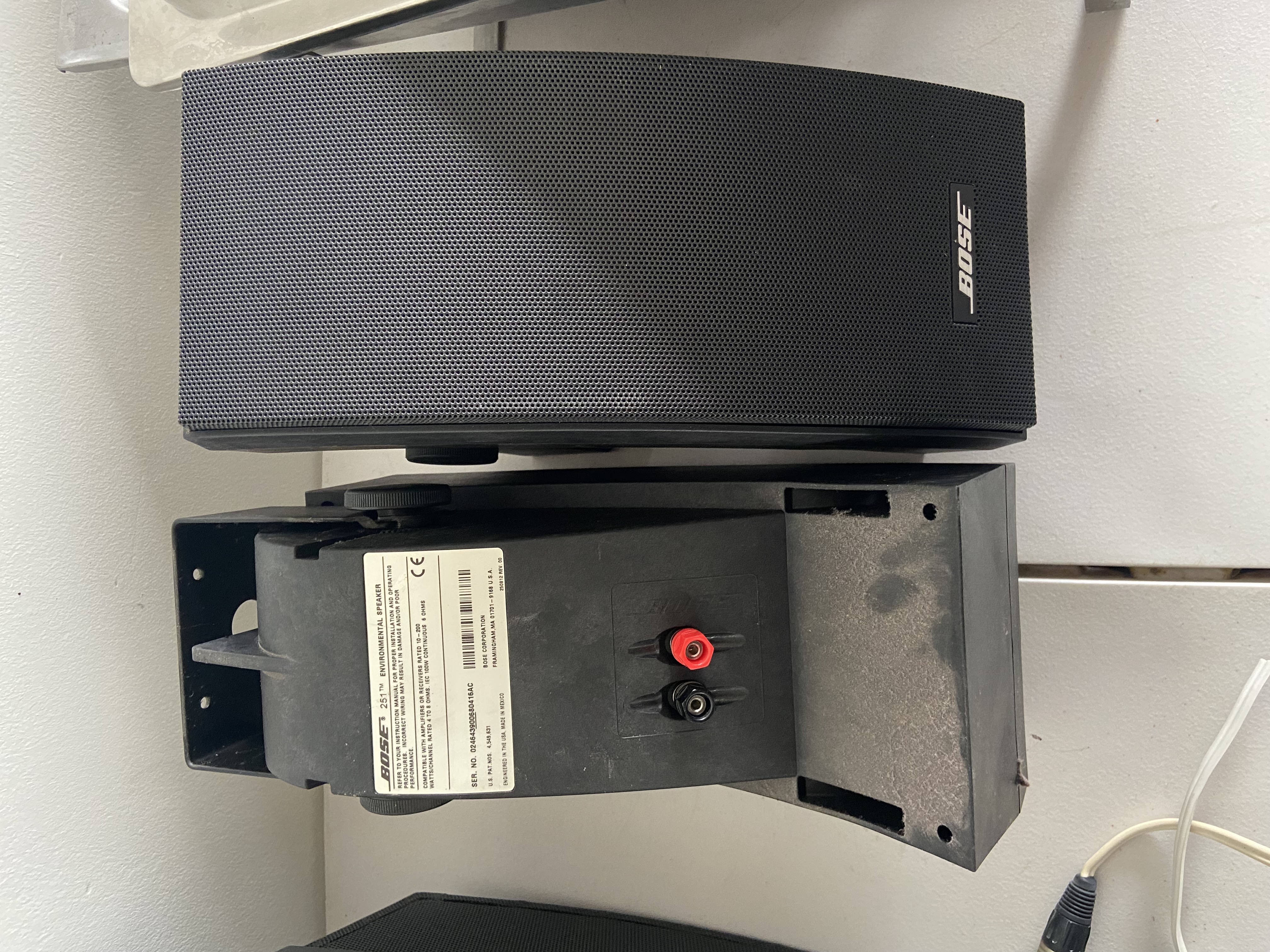 SELT / SOLD BOSE hljómkerfi - 6 hátalarar - 2 bassabox 5
