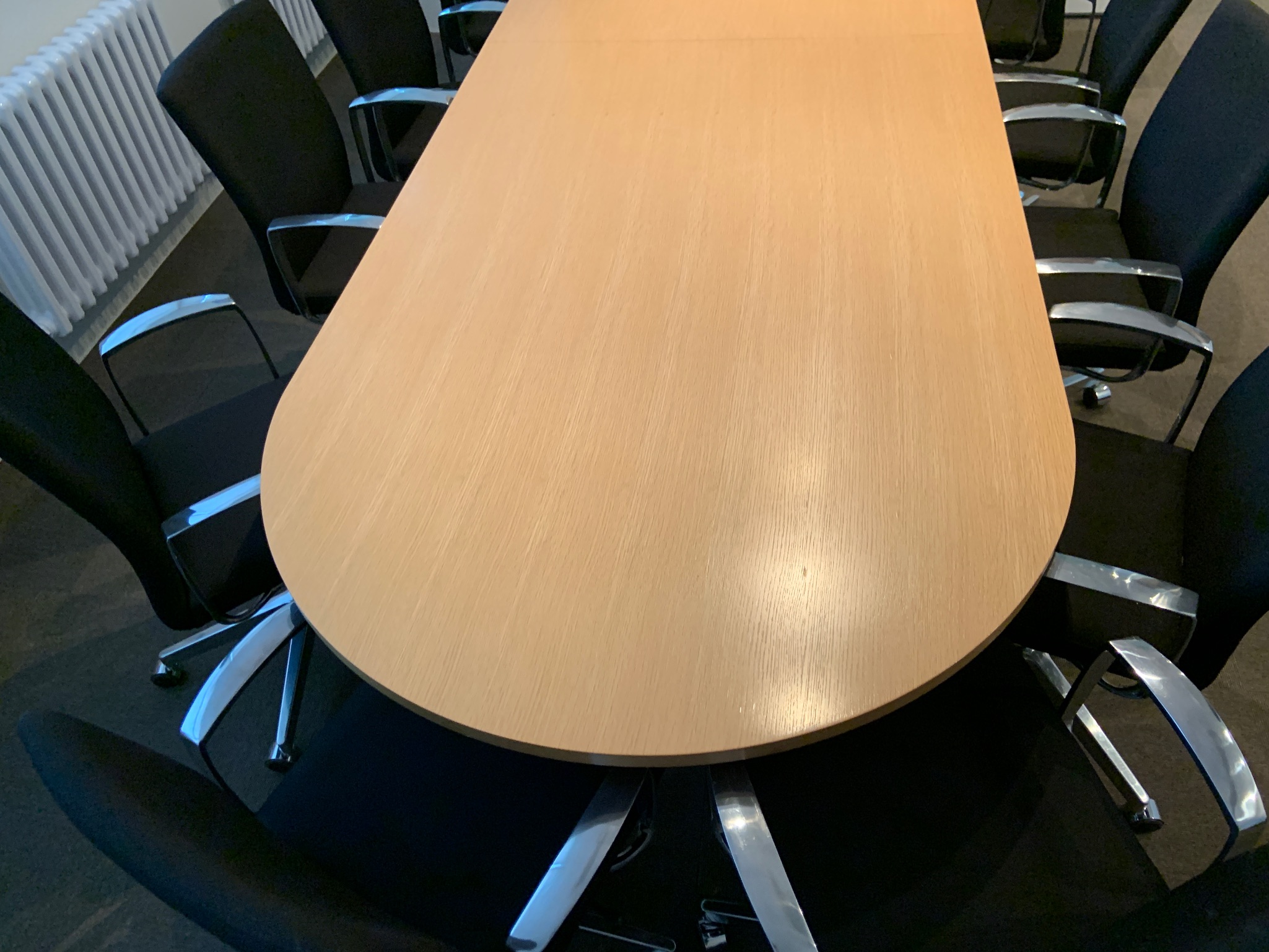 SELT / SOLD Fundarstólar Ísafold svart/gr/króm á hjólum 14