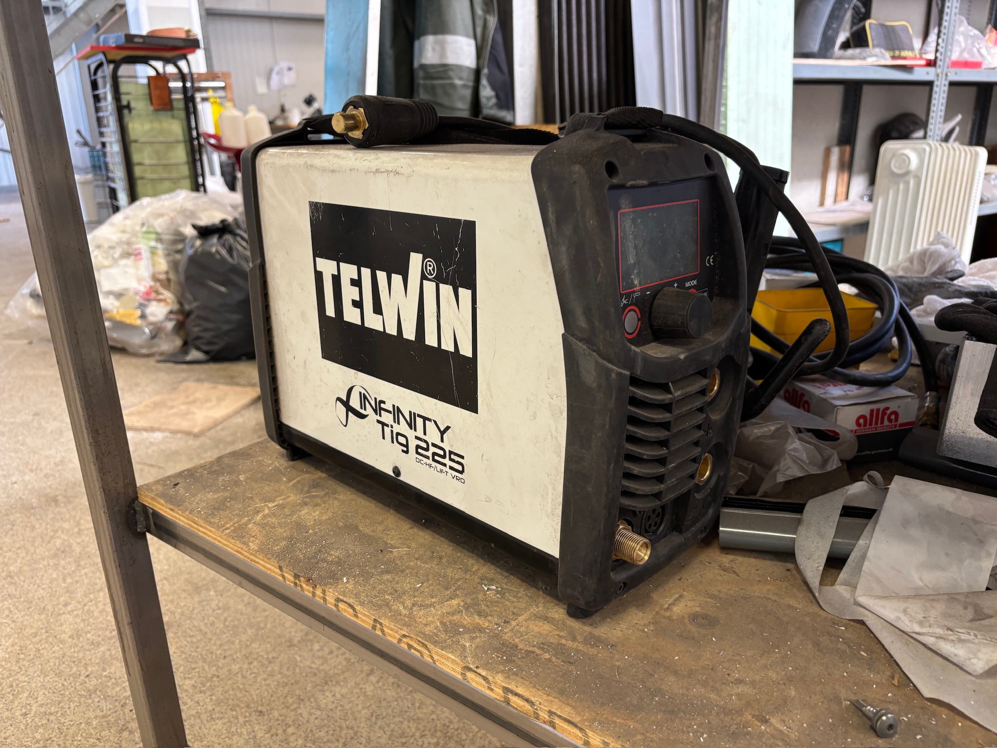 SELT / SOLD Telwin rafsuðuvél, Infinity Tig 225 DC 2