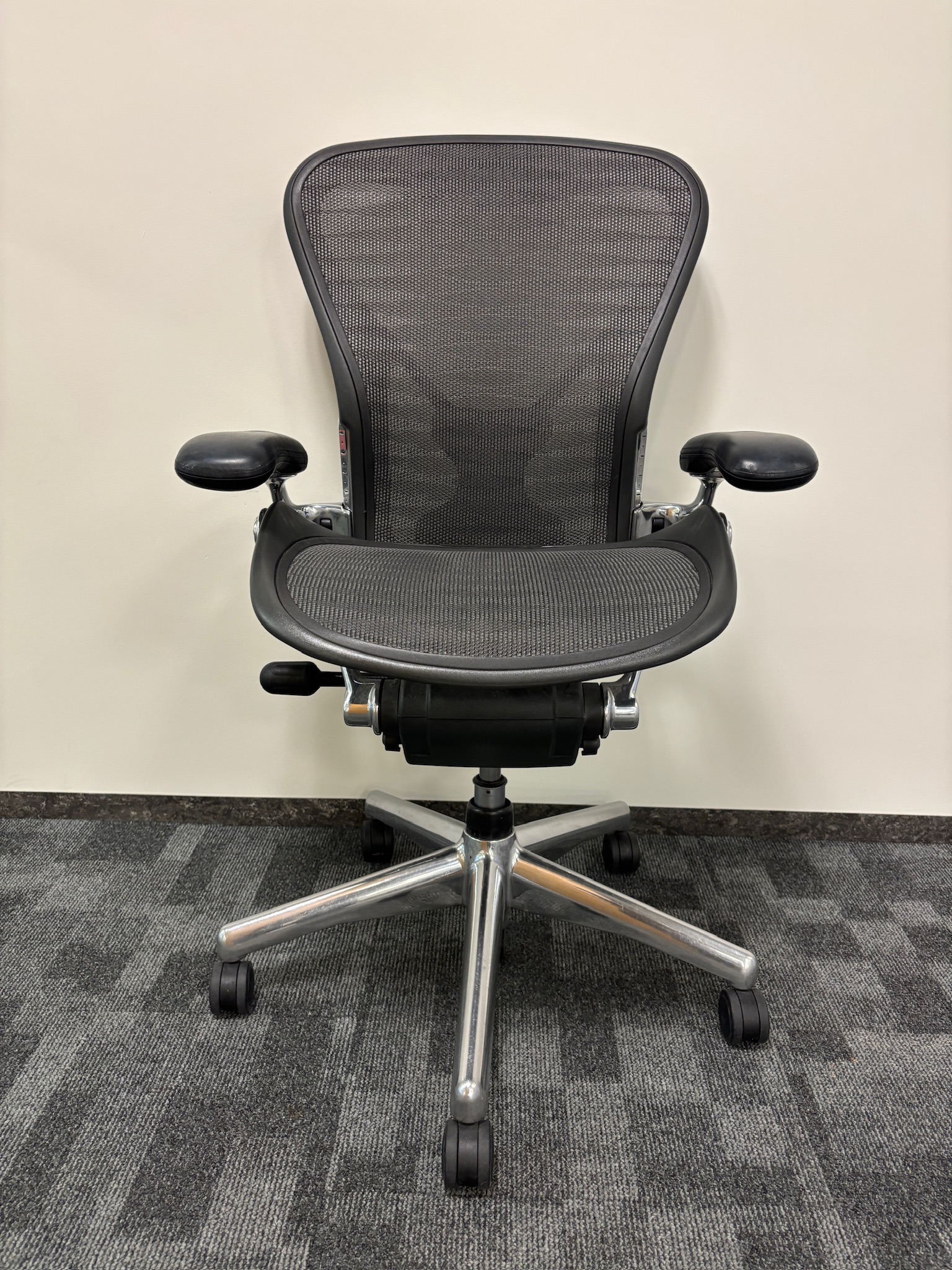 SELT / SOLD Herman Miller Aeron, B stærð